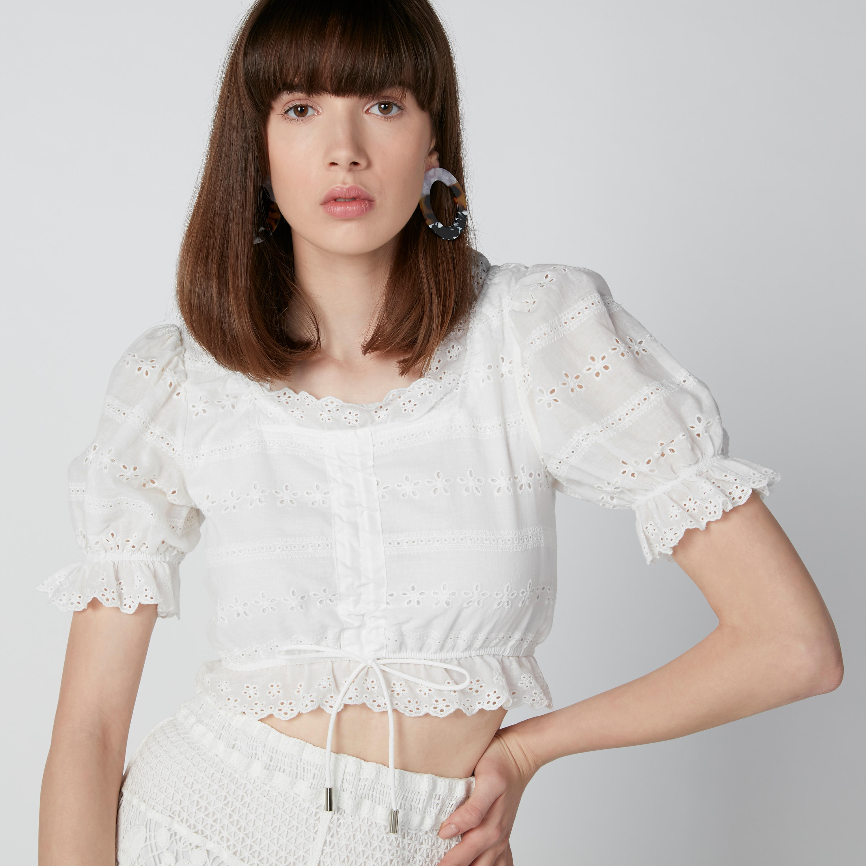 بلوزة شيفلي بأربطة وتفاصيل كشكش-women-clothing-shirtsandblouses-blouses-image-3