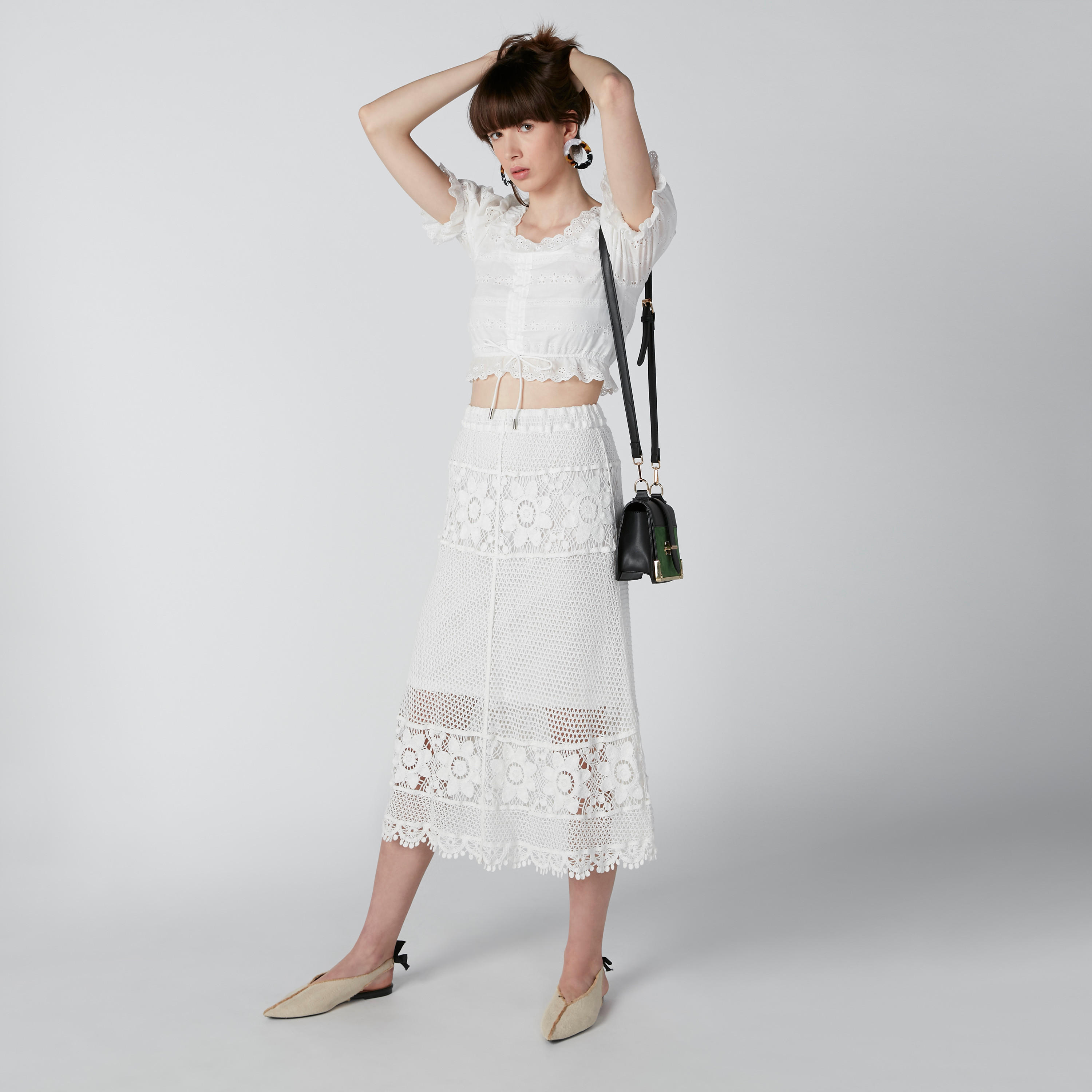 بلوزة شيفلي بأربطة وتفاصيل كشكش-women-clothing-shirtsandblouses-blouses-image-2