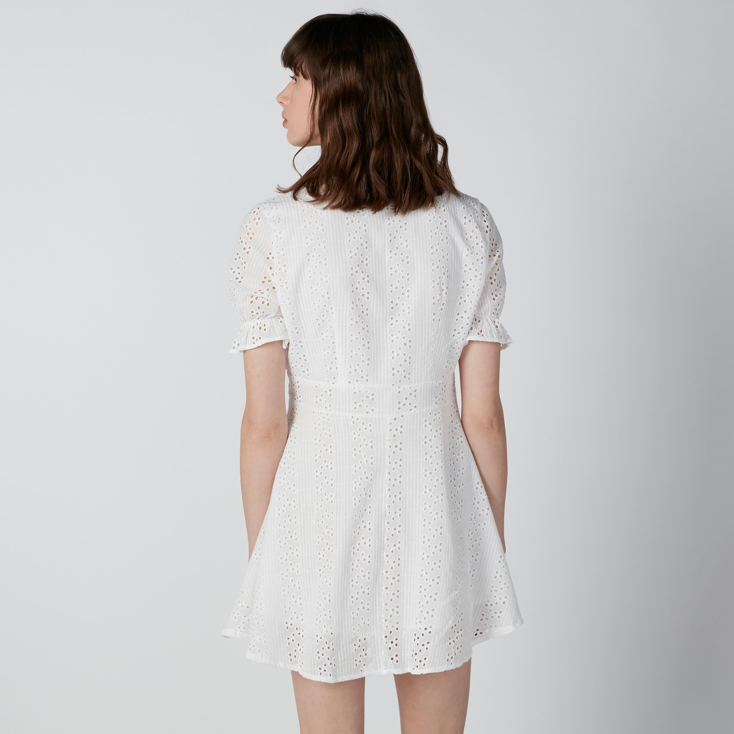 فستان واسع بتفاصيل شيفلي وأكمام قصيرة-women-clothing-dresses-image-3