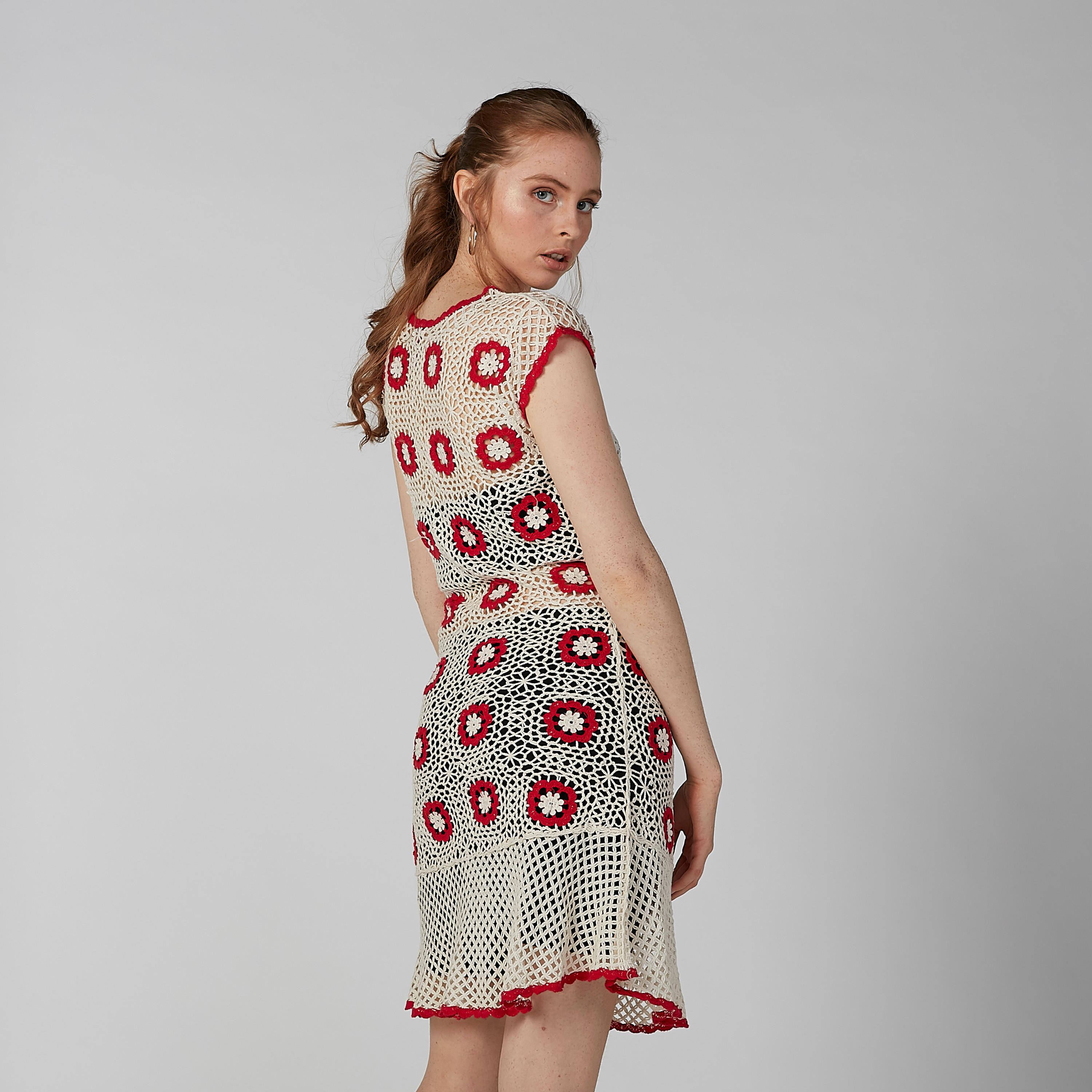 فستان دانتيل متوسط الطول دون أكمام بياقة مستديرة-women-clothing-dresses-image-3