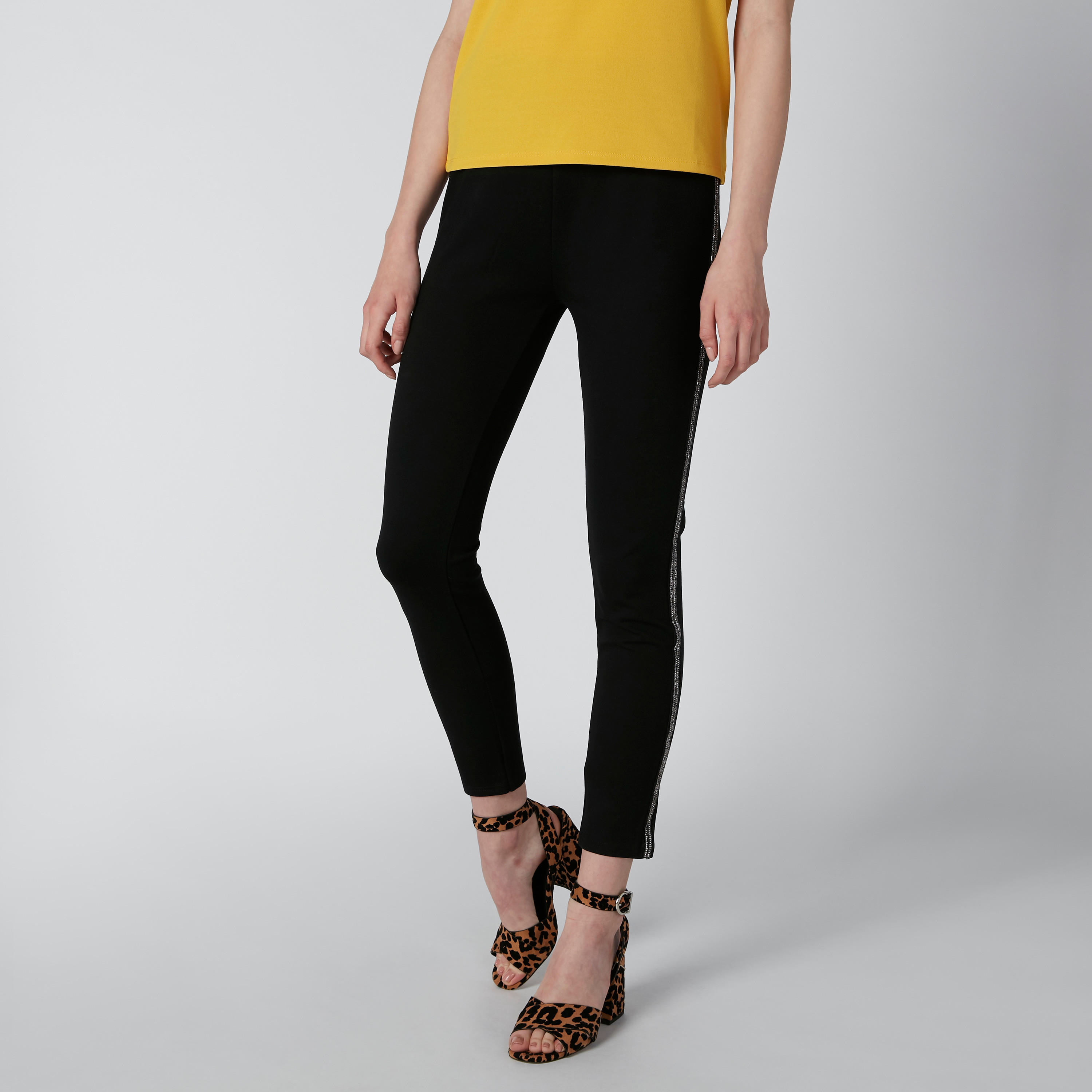 بنطال بقصّة سليم وخصر متوسط الارتفاع وشريطة جانبية-women-clothing-bottoms-trousers-image-4