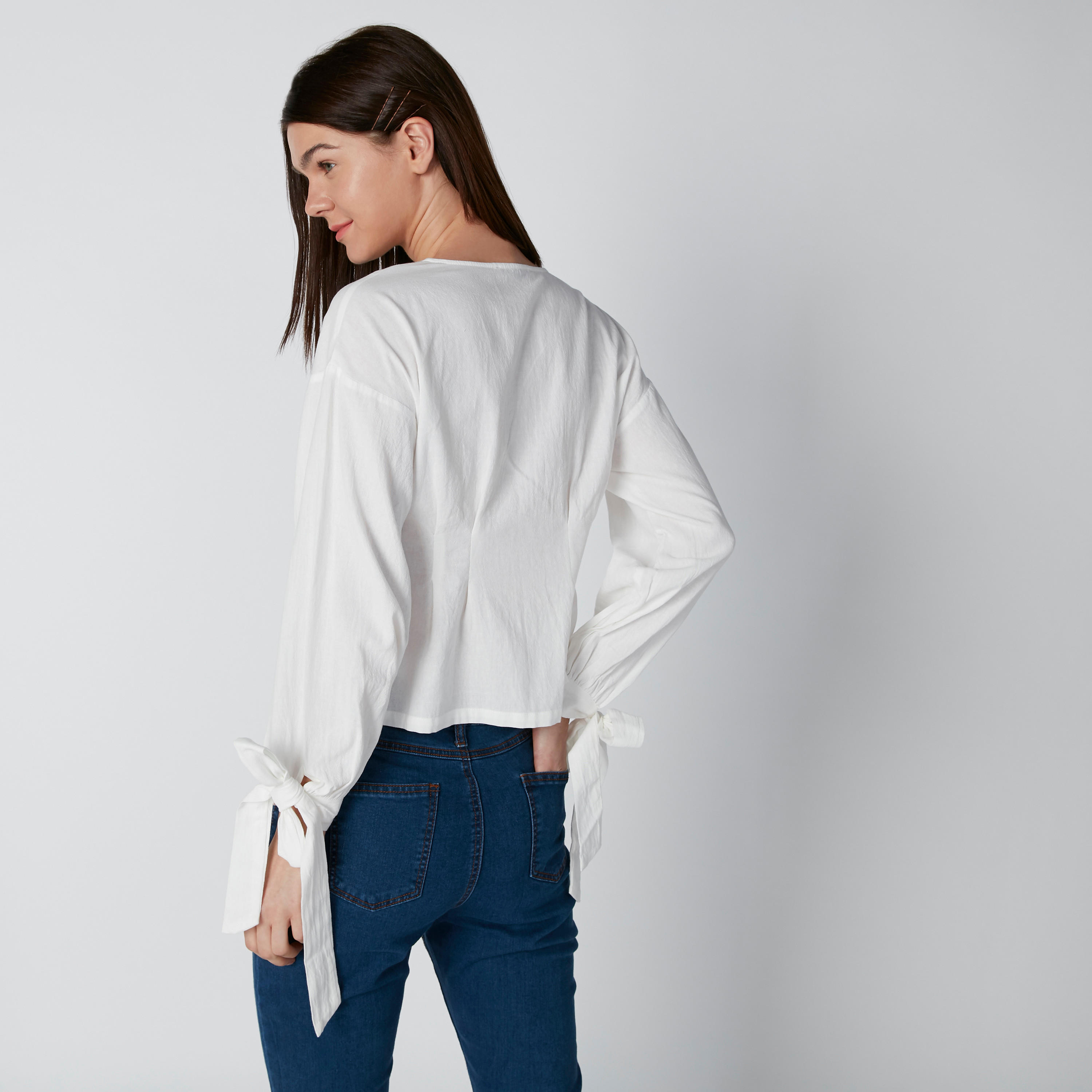 قميص سادة بأكمام طويلة وأربطة-women-clothing-shirtsandblouses-shirts-image-3