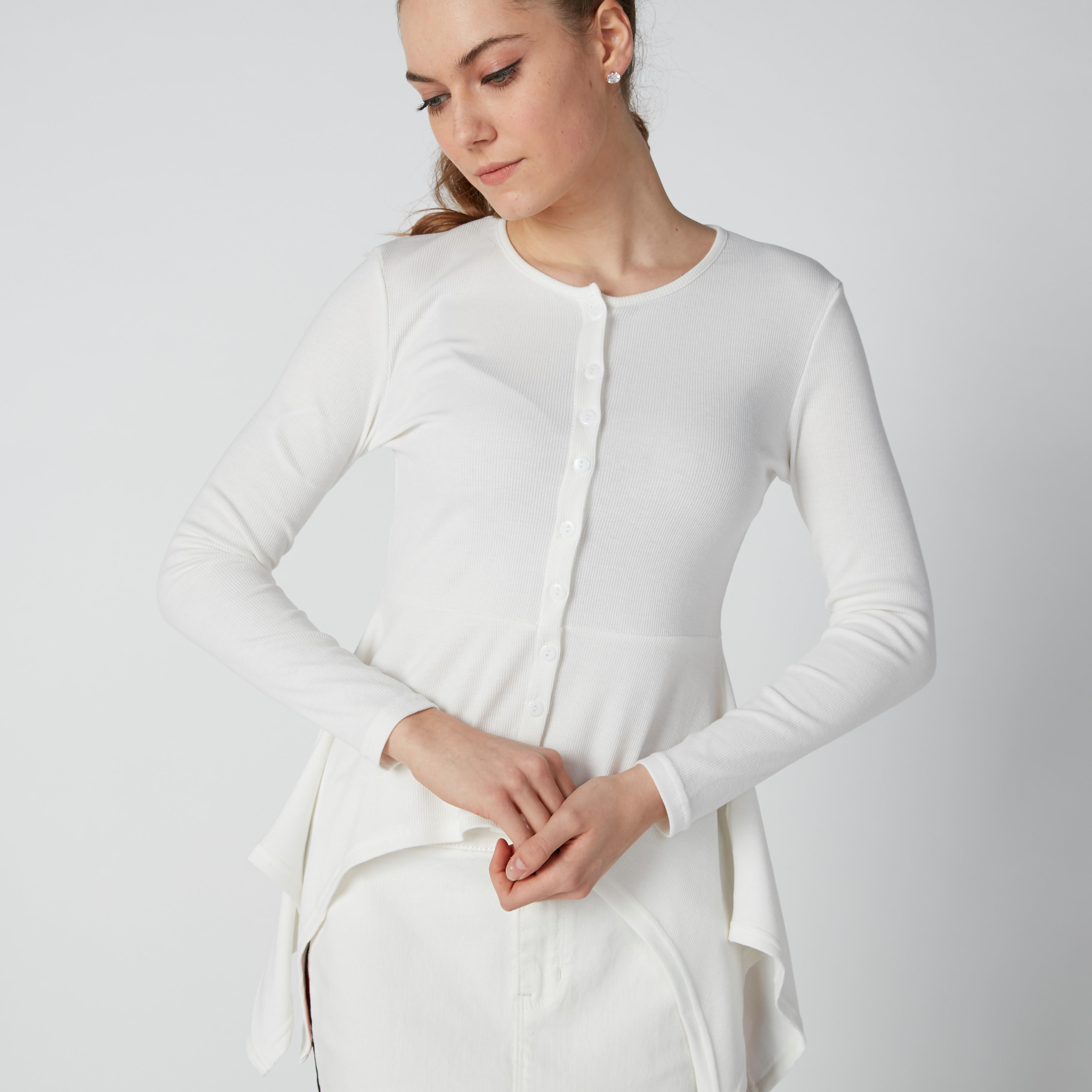 بلوزة بحواف غير مستوية وأكمام طويلة وأزرار-women-clothing-shirtsandblouses-blouses-image-5