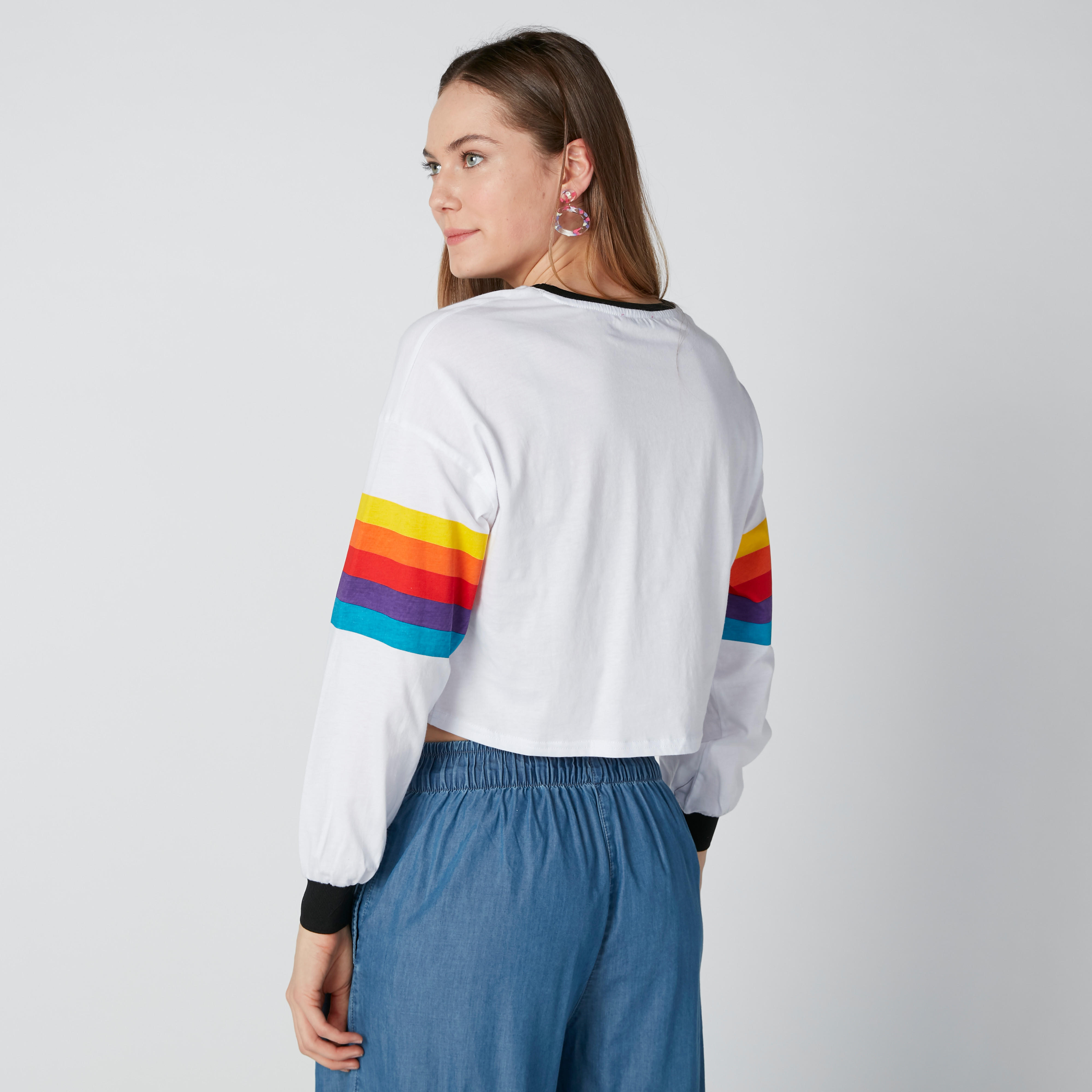 بلوزة قصيرة بأكمام طويلة مقلّمة وطبعات دريم-women-clothing-tshirts-image-4