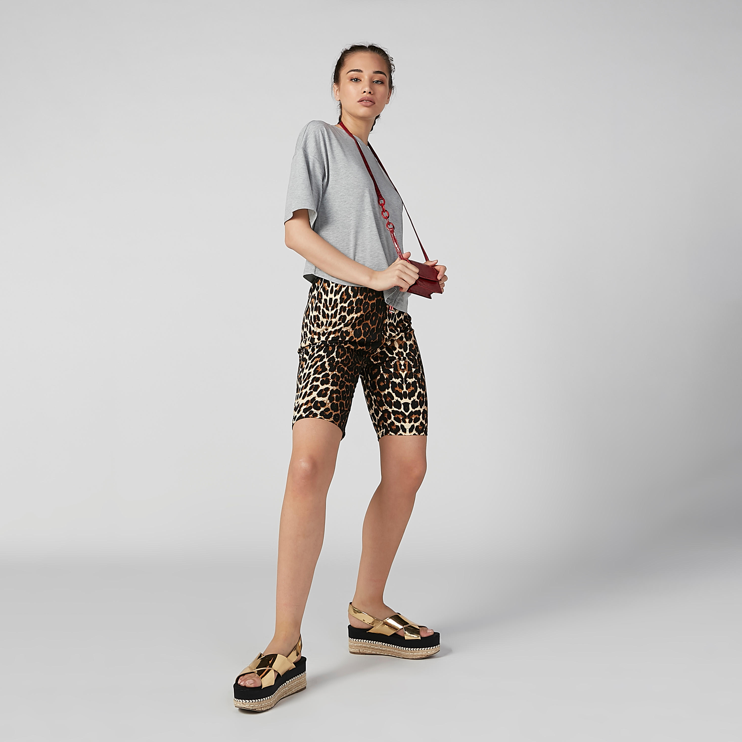 شورت بخصر مطّاطي مرن وطبعات حيوانات من تو إكستريمز-women-clothing-bottoms-shorts-image-1
