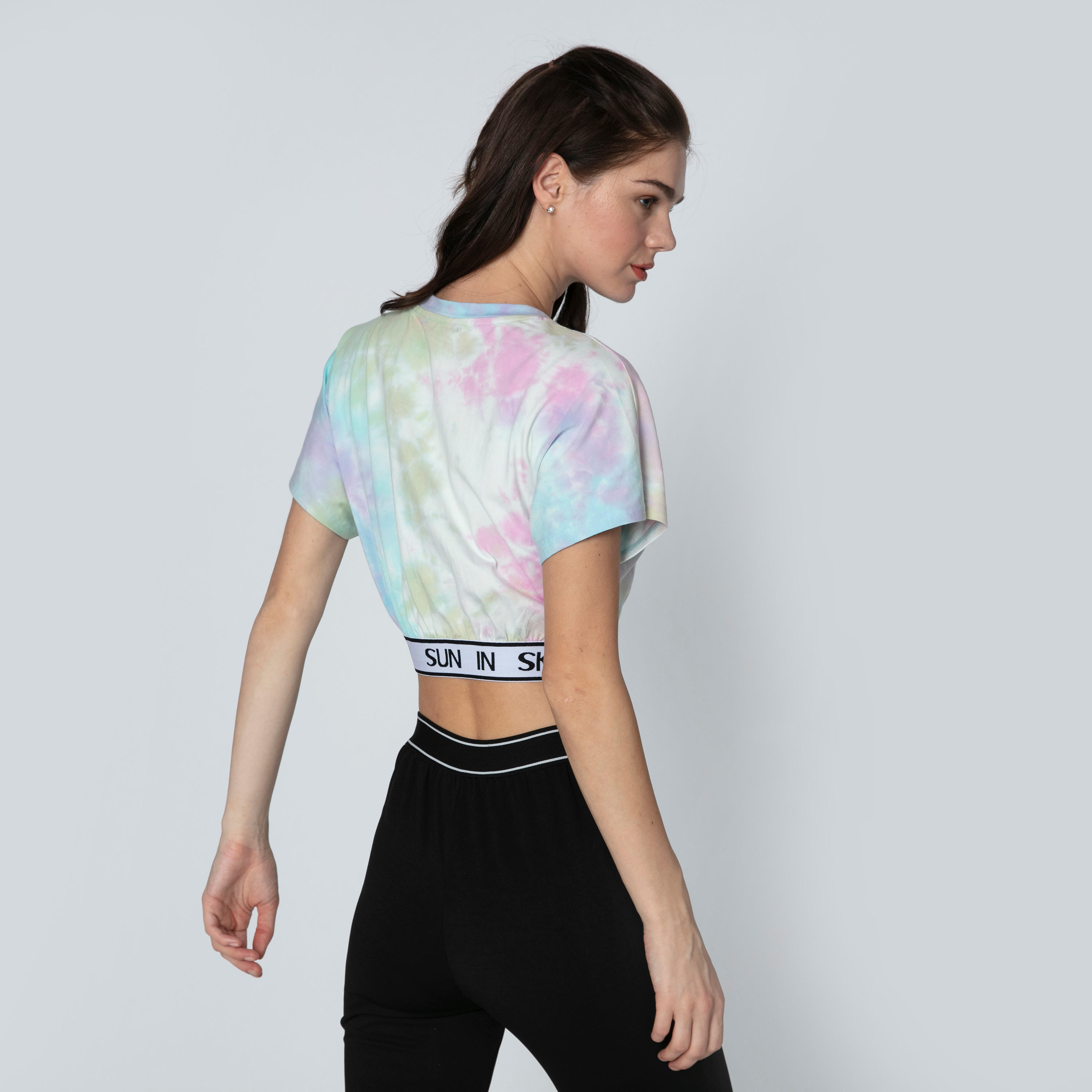 بلوزة قصيرة بأكمام متصلة وحوّاف مطّاطية وطبعات-women-clothing-tshirts-image-2