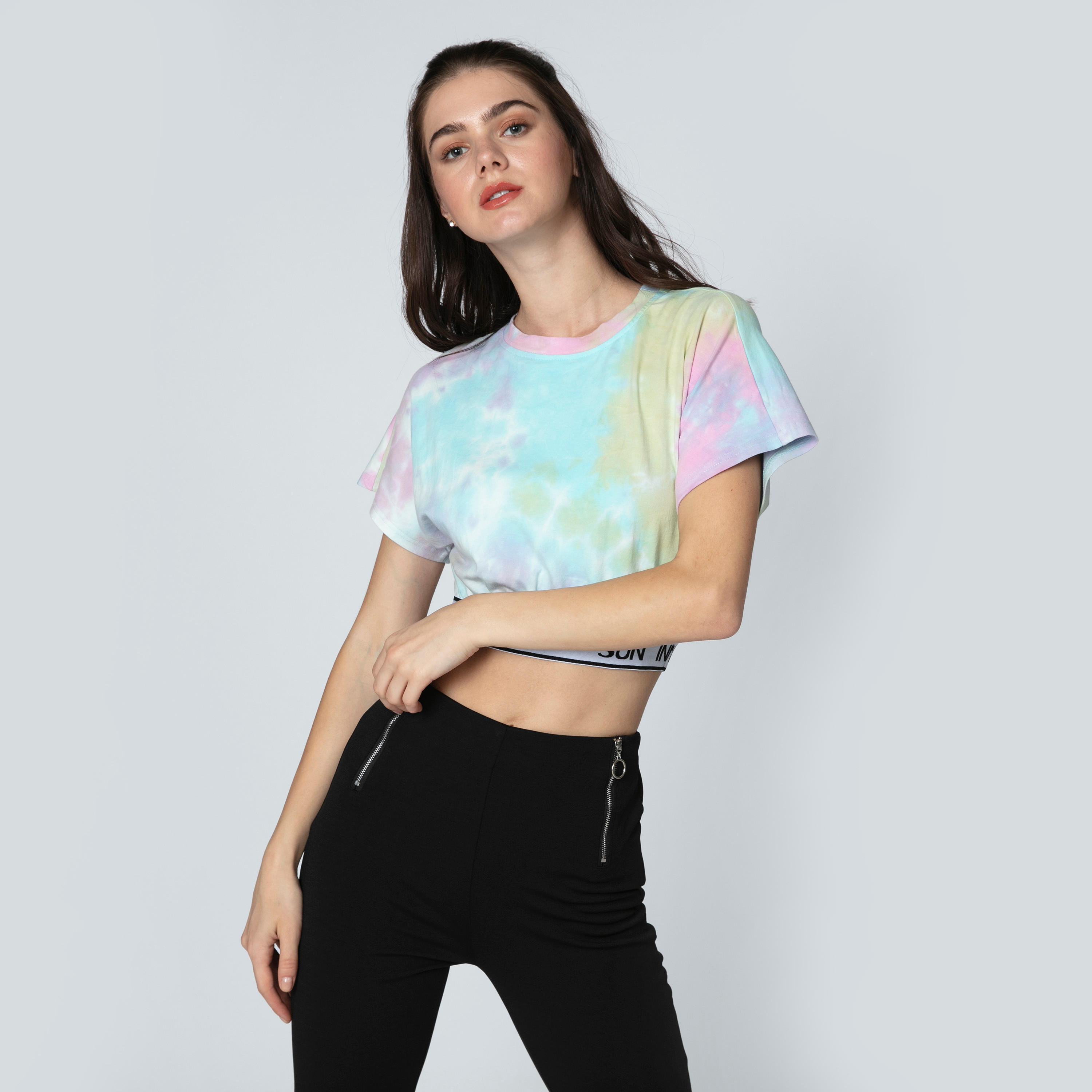 بلوزة قصيرة بأكمام متصلة وحوّاف مطّاطية وطبعات-women-clothing-tshirts-image-5