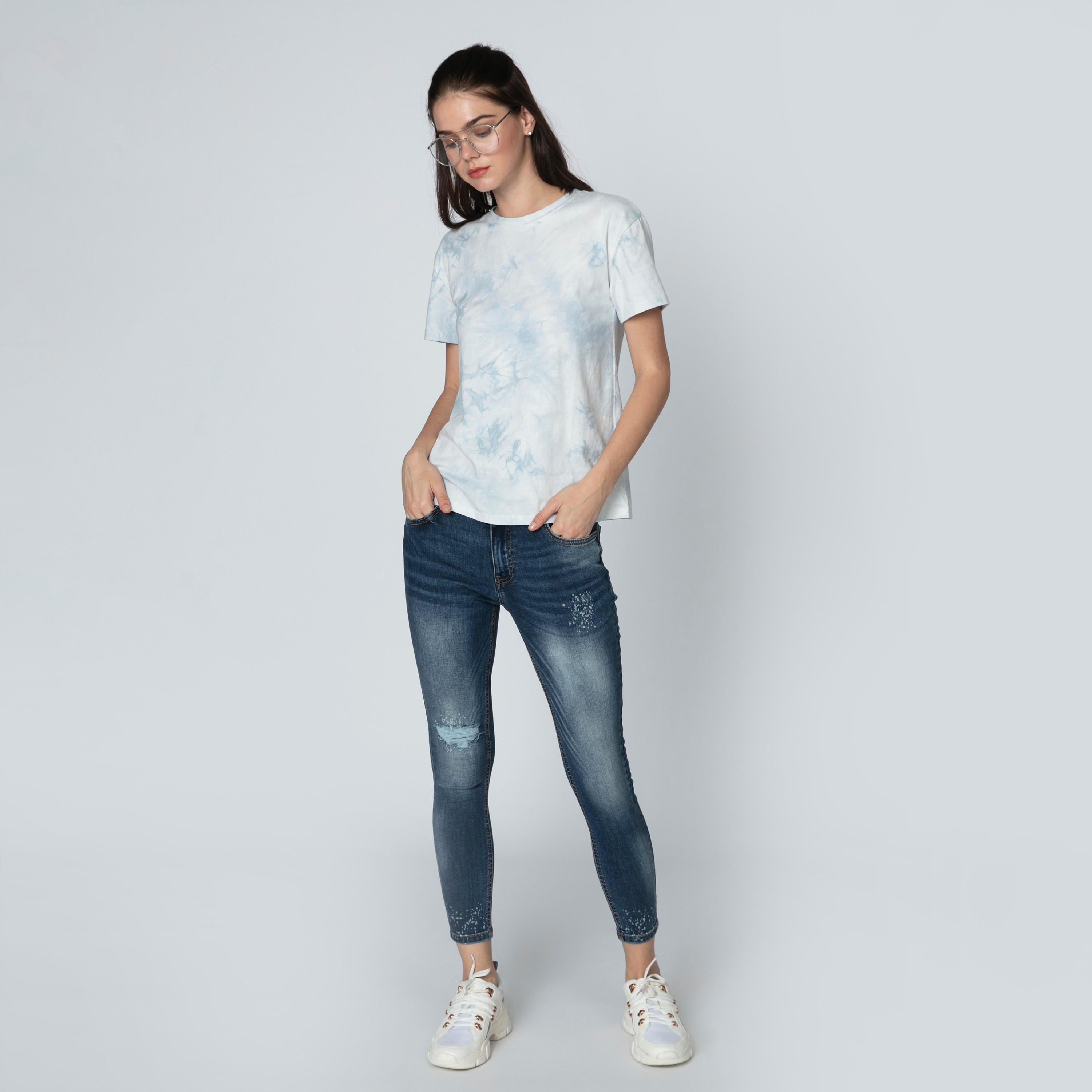 تيشيرت بياقة مستديرة وأكمام قصيرة وطبعات-women-clothing-tshirts-image-1