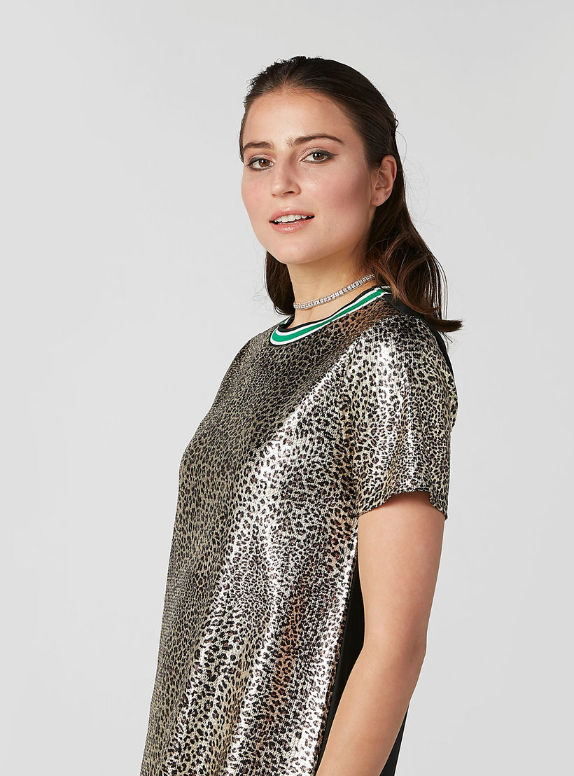 فستان تيشيرت متوسط الطول بياقة مستديرة وأكمام قصيرة وطبعات حيوانات-women-clothing-dresses-image-5