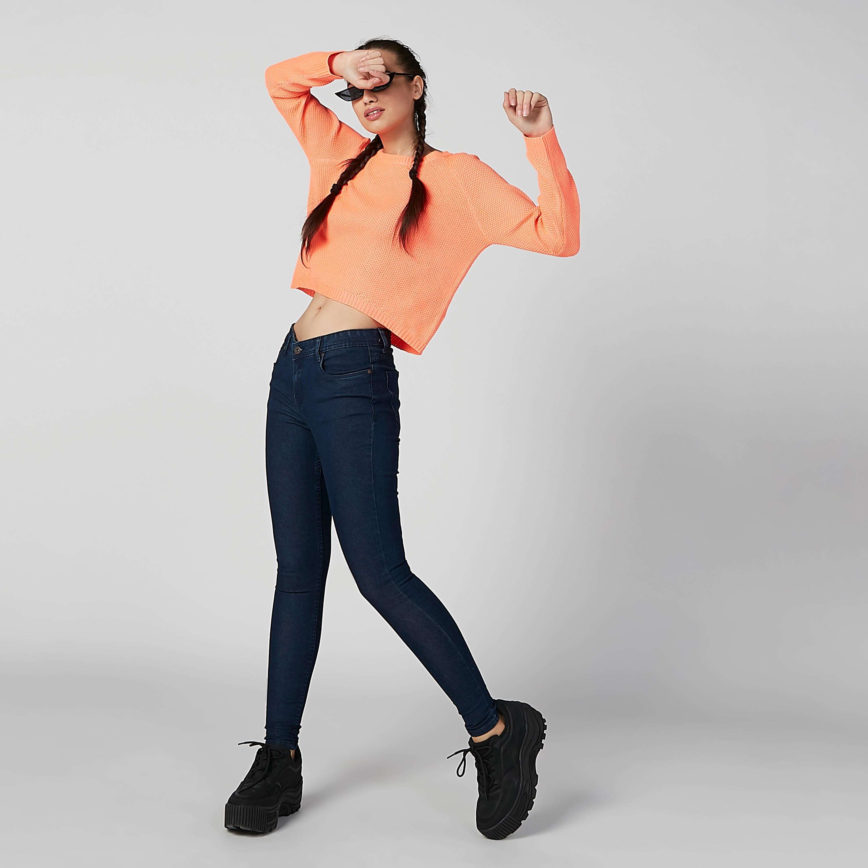 جامبر بارز الملمس بأكمام مغايرة وياقة مستديرة-women-clothing-cardigansandjumpers-jumpers-image-2