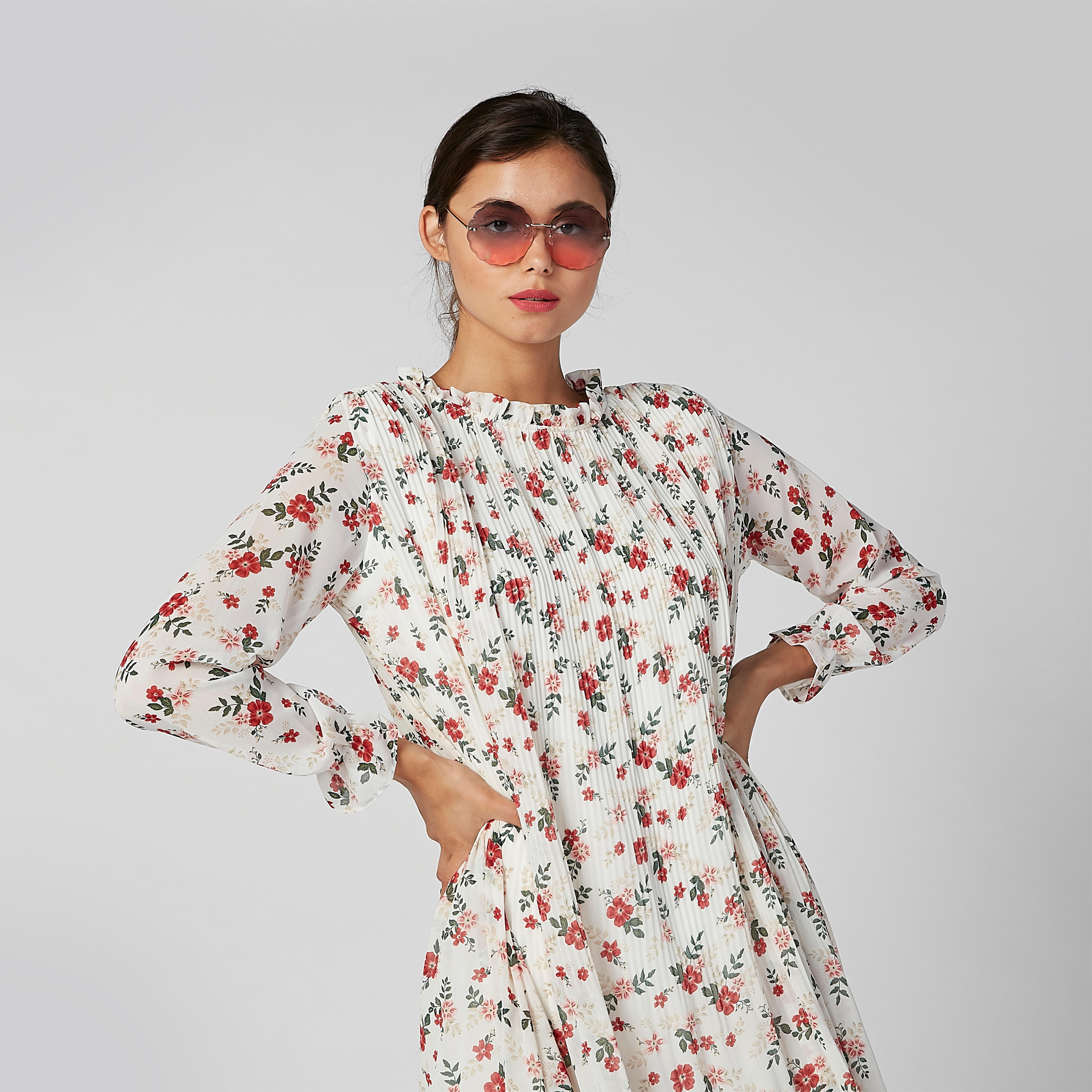 فستان واسع متوسط الطول بياقة كشكش وطبعات زهرية من تو إكستريمز-women-clothing-dresses-image-3