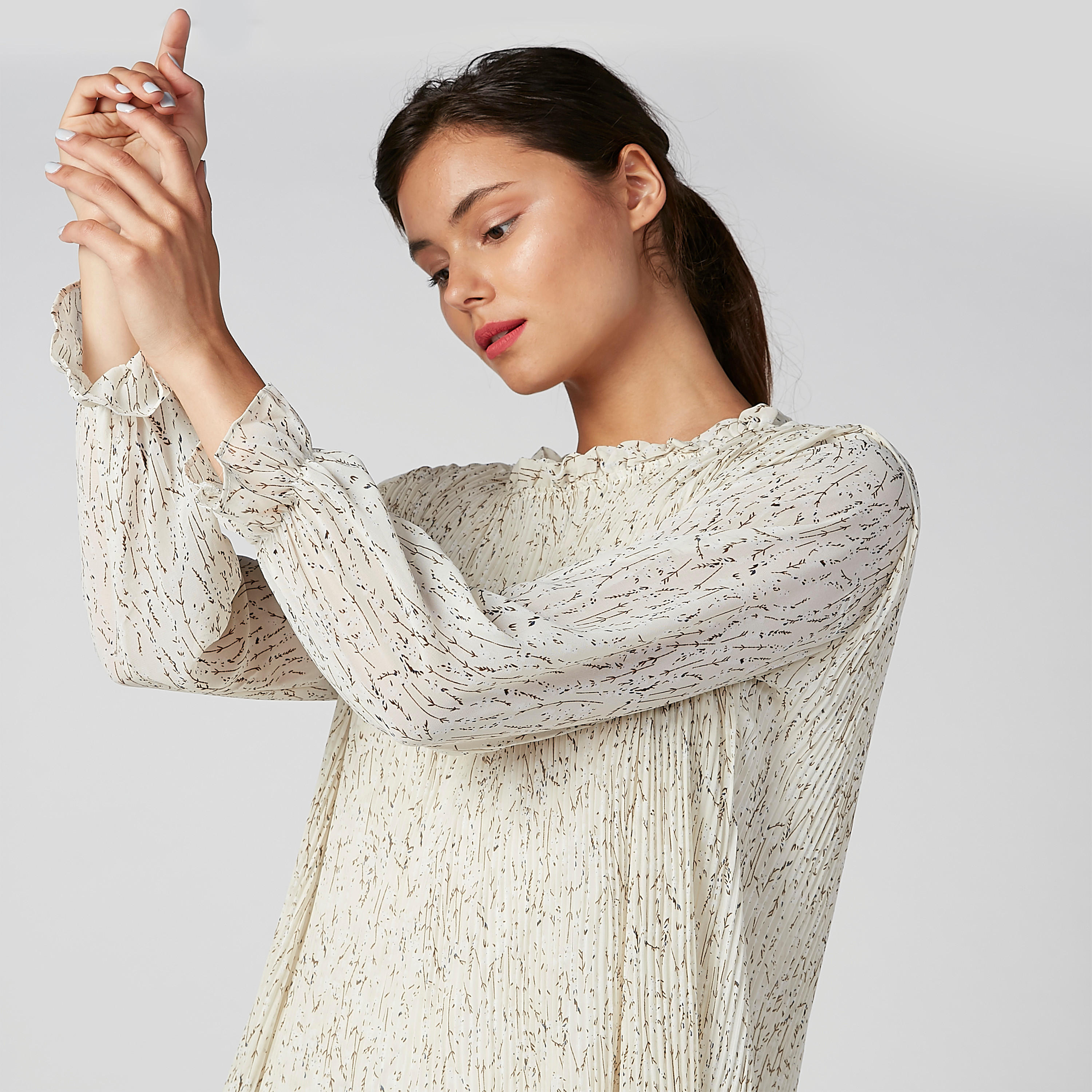 فستان واسع متوسط الطول بياقة كشكش وطبعات من تو إكستريمز-women-clothing-dresses-image-3