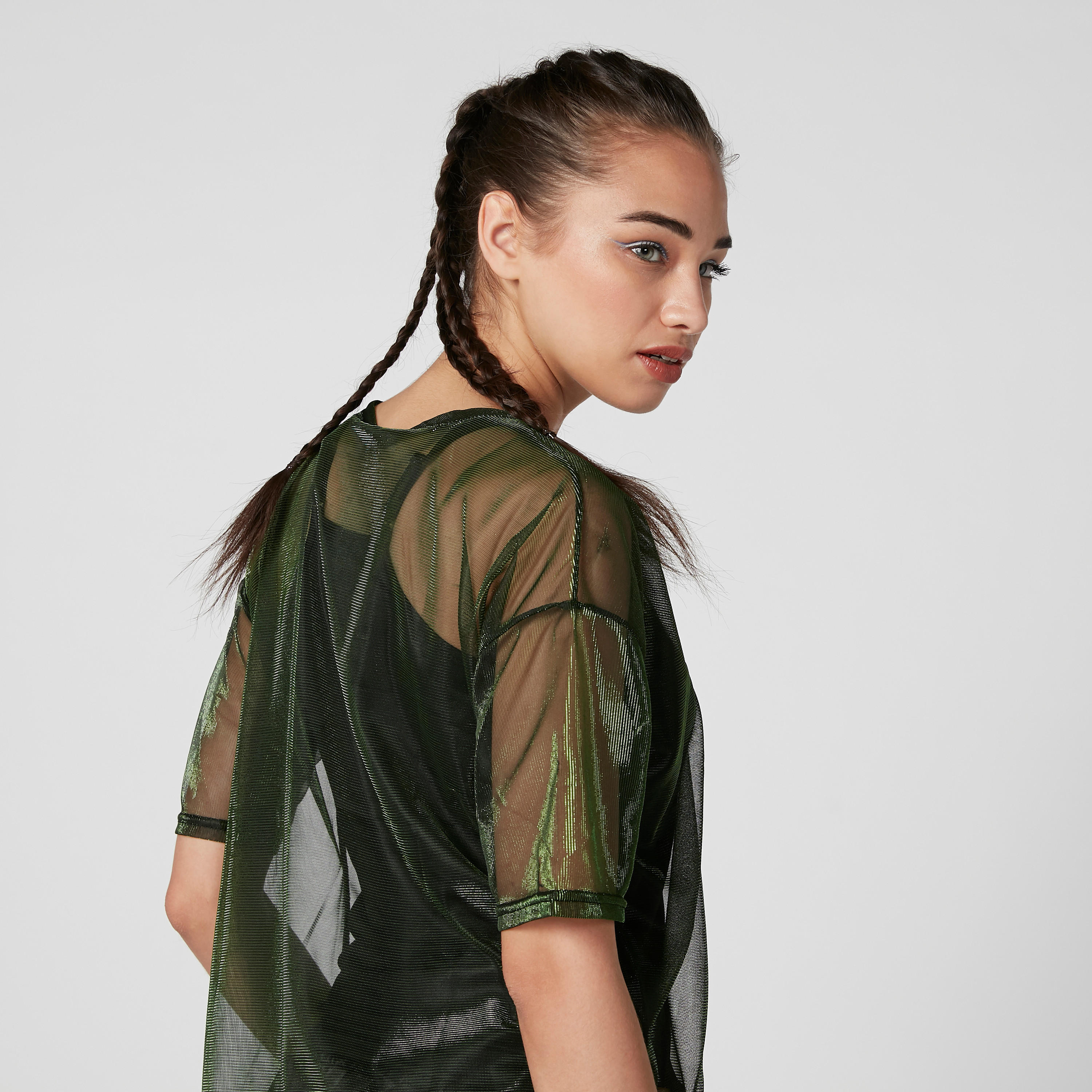 تيشيرت بارز الملمس بقصّة واسعة وياقة مستديرة وأكمام قصيرة-women-clothing-tshirts-image-6