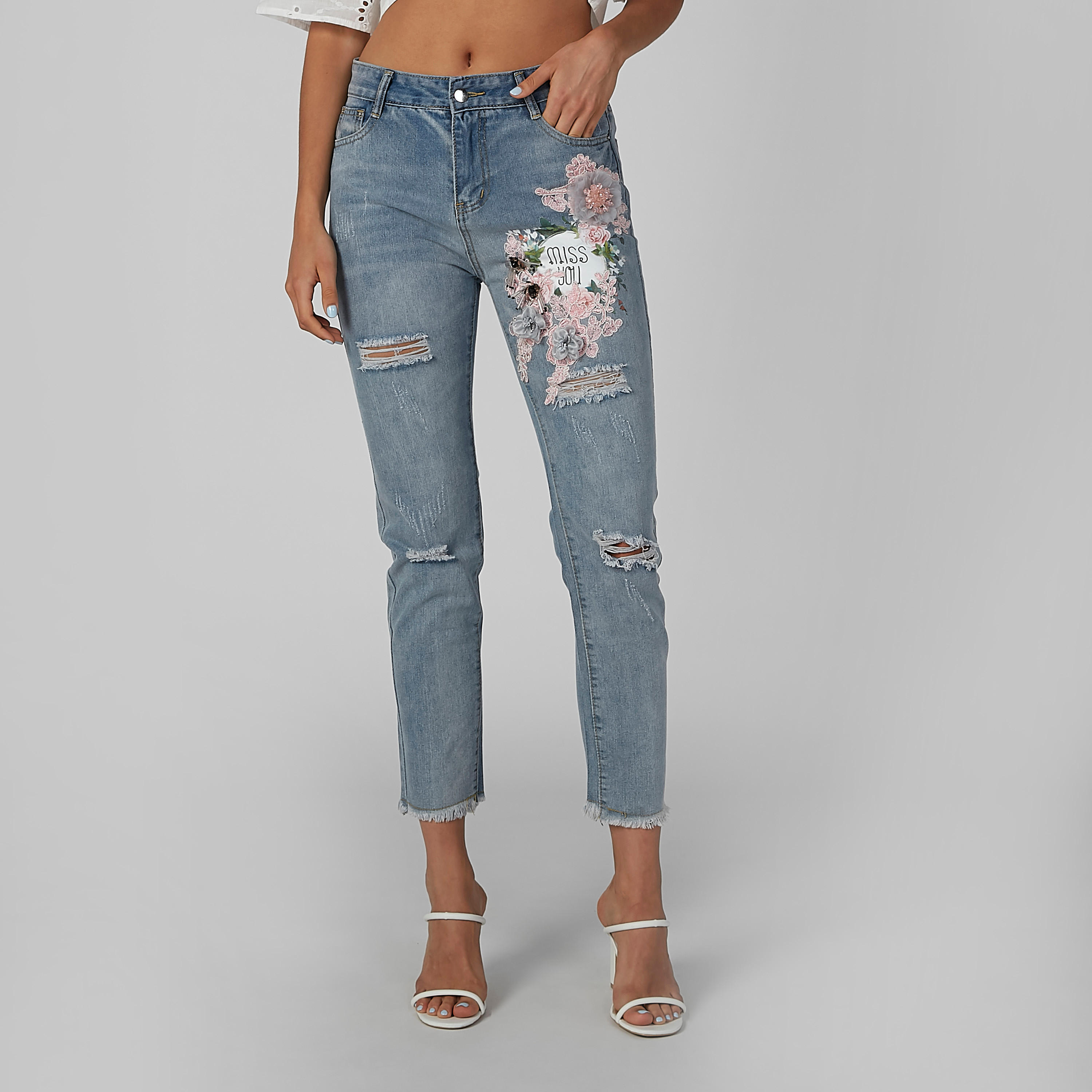 Mid-Rise Embroidered Jeans with Pocket Detail-women-clothing-bottoms-jeans-image-2