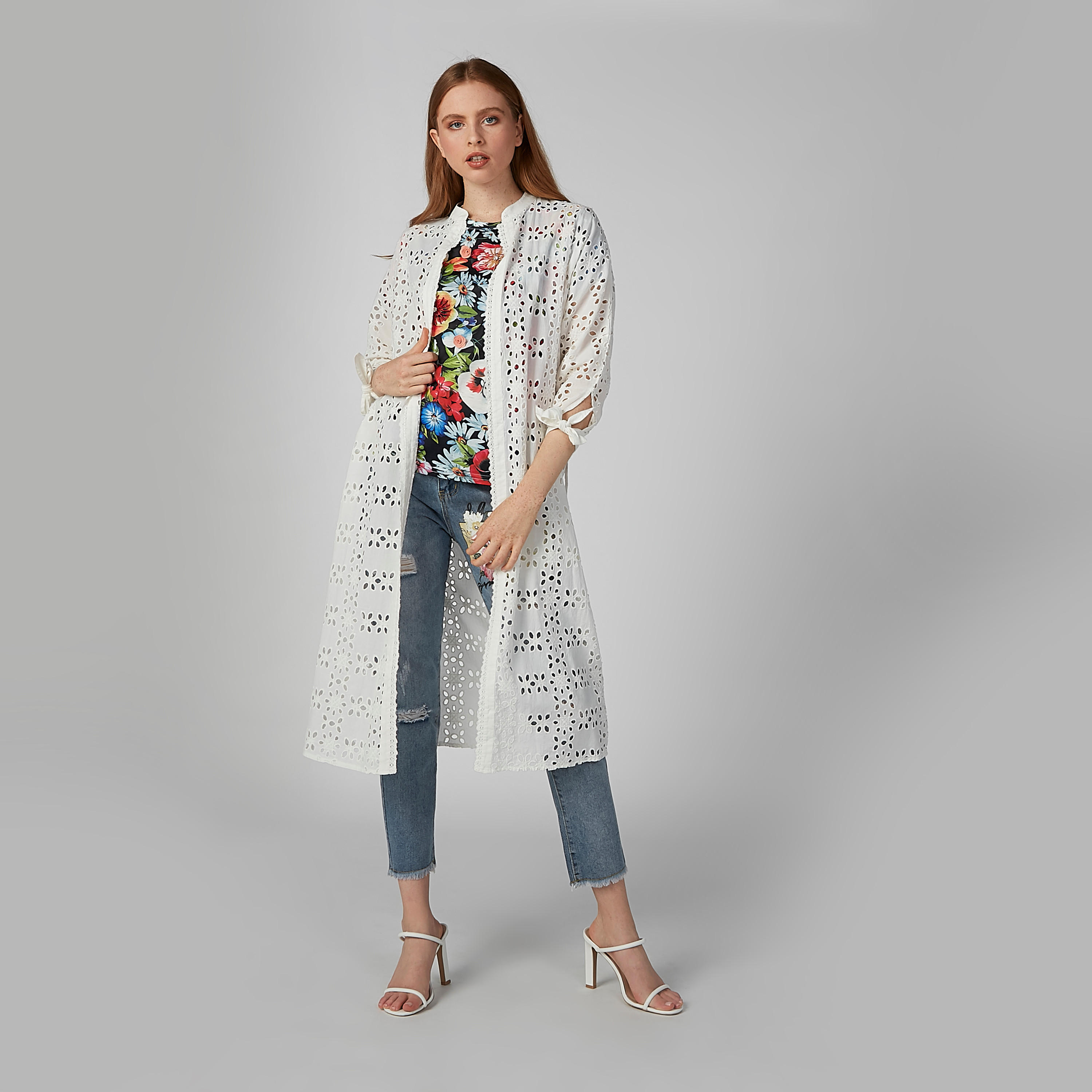 تيشيرت بياقة مستديرة وأكمام قصيرة وطبعات زهرية-women-clothing-tshirts-image-2