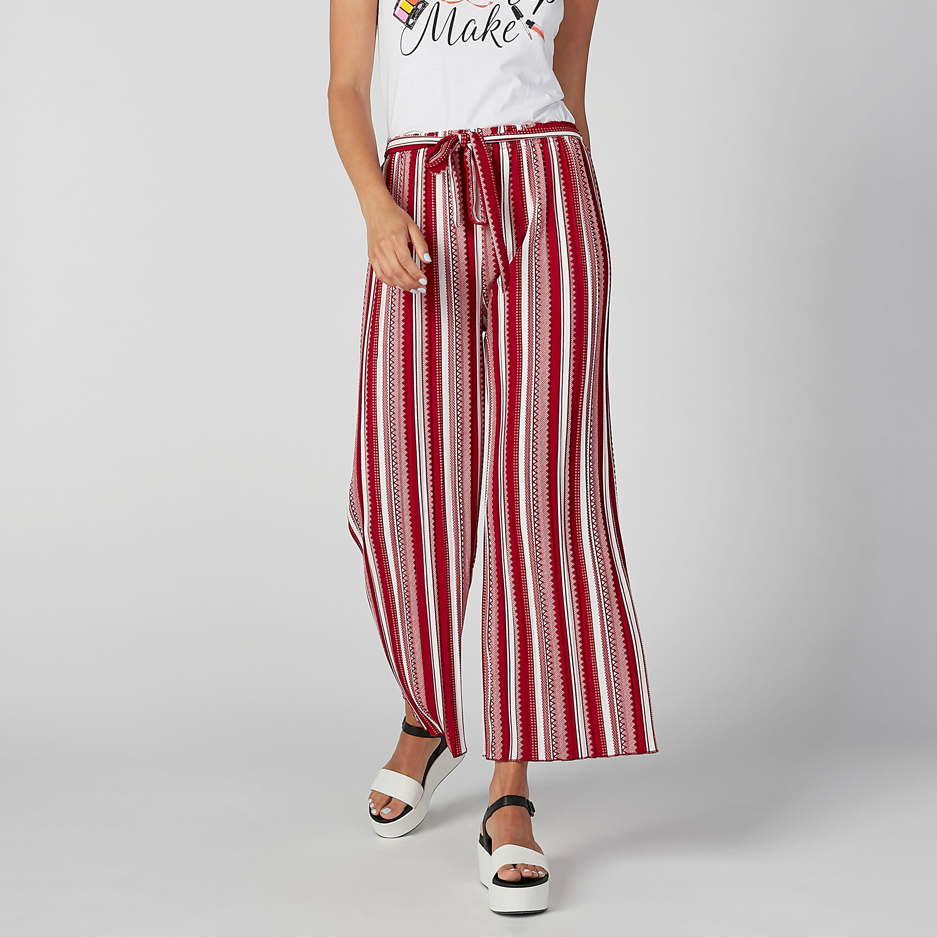 بنطال واسع الساقين طويل ومقلّم بخصر مرن برباط من تو إكستريمز-women-clothing-bottoms-trousers-image-1