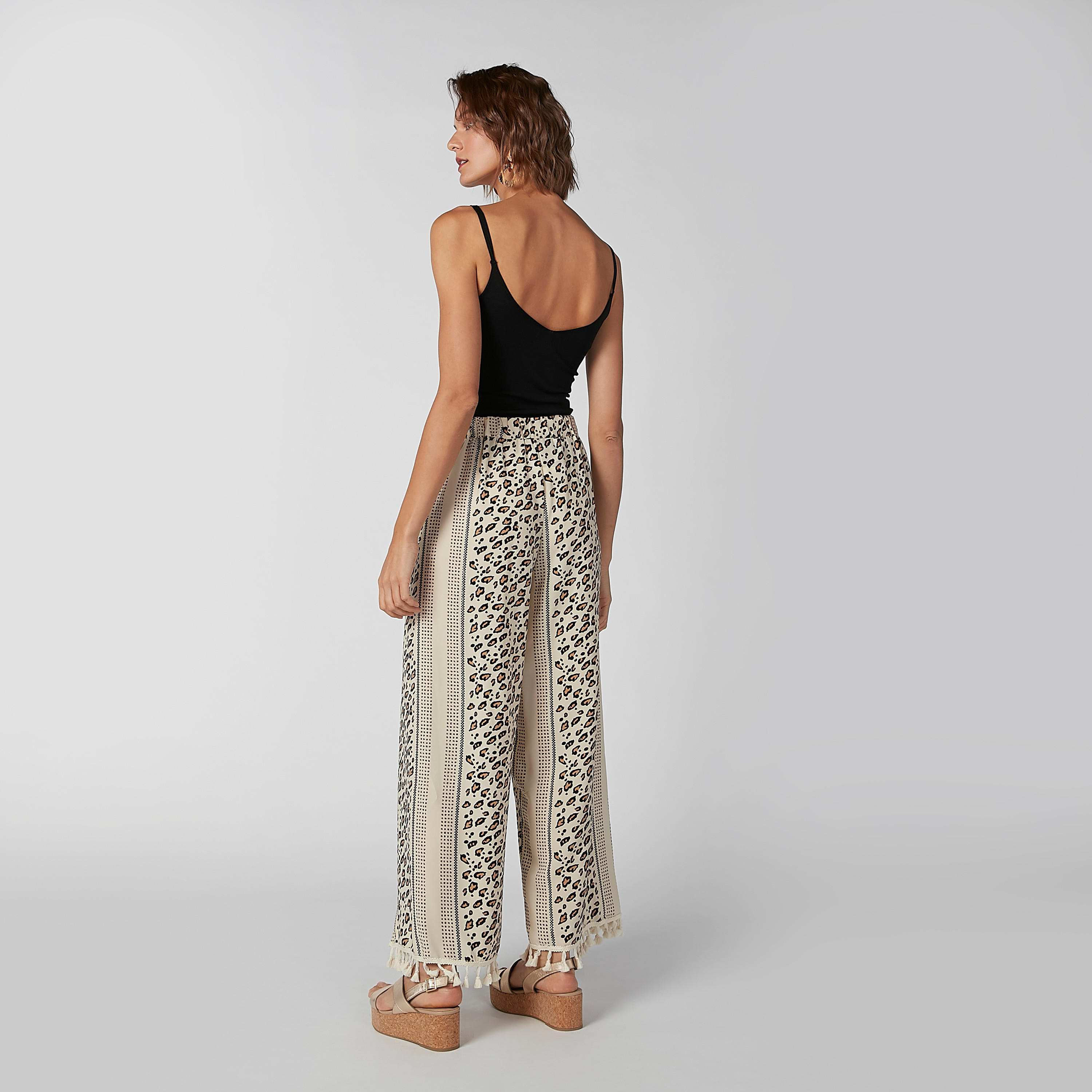 بنطال بالازو طويل بفتحة جانبية وشرّابات وطبعات-women-clothing-bottoms-trousers-image-2