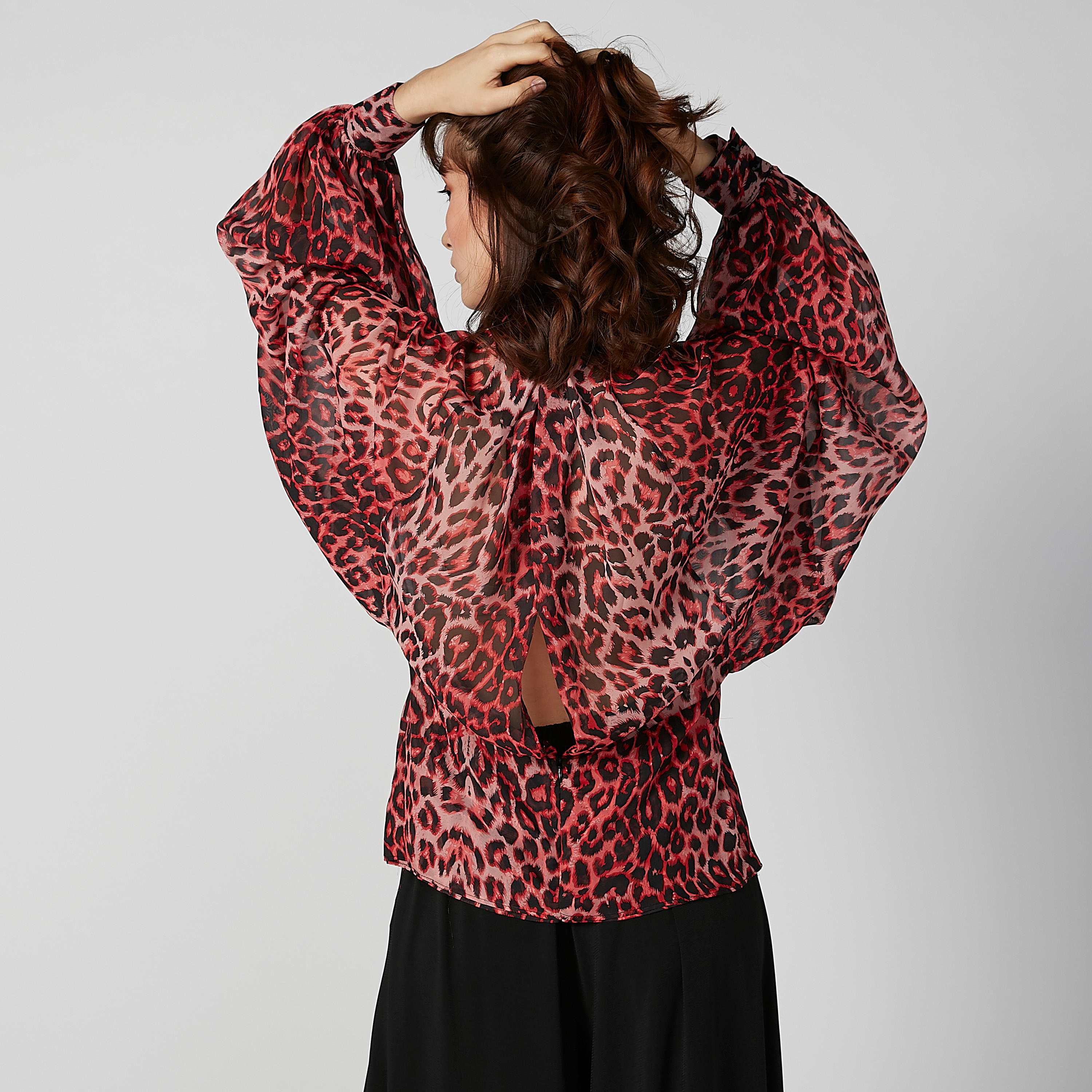 بلوزة بقصّة واسعة وفيونكة وأكمام واسعة وطبعات حيوانات-women-clothing-shirtsandblouses-blouses-image-2