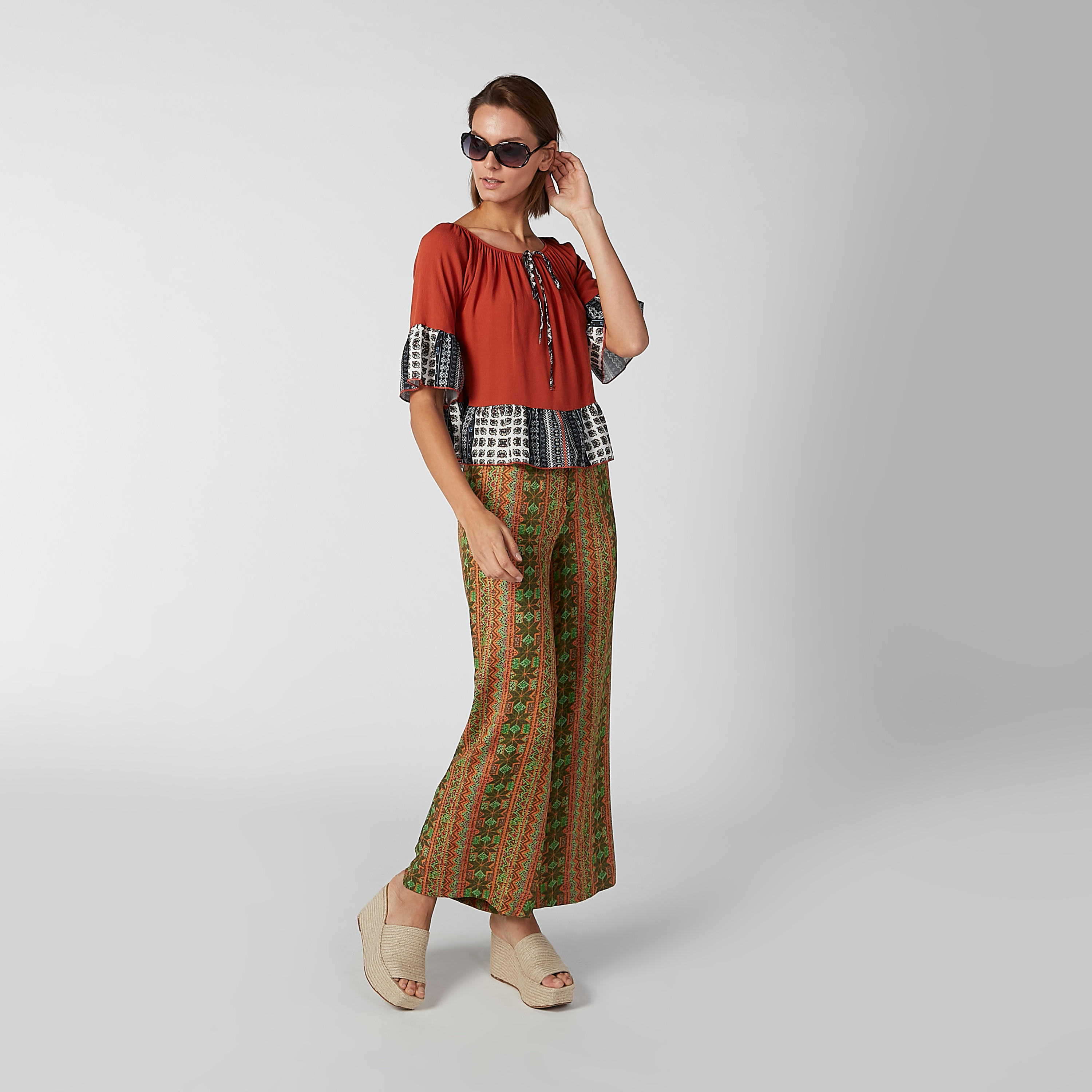 بلوزة قصيرة بأكمام واسعة وأربطة وطبعات-women-clothing-shirtsandblouses-blouses-image-1