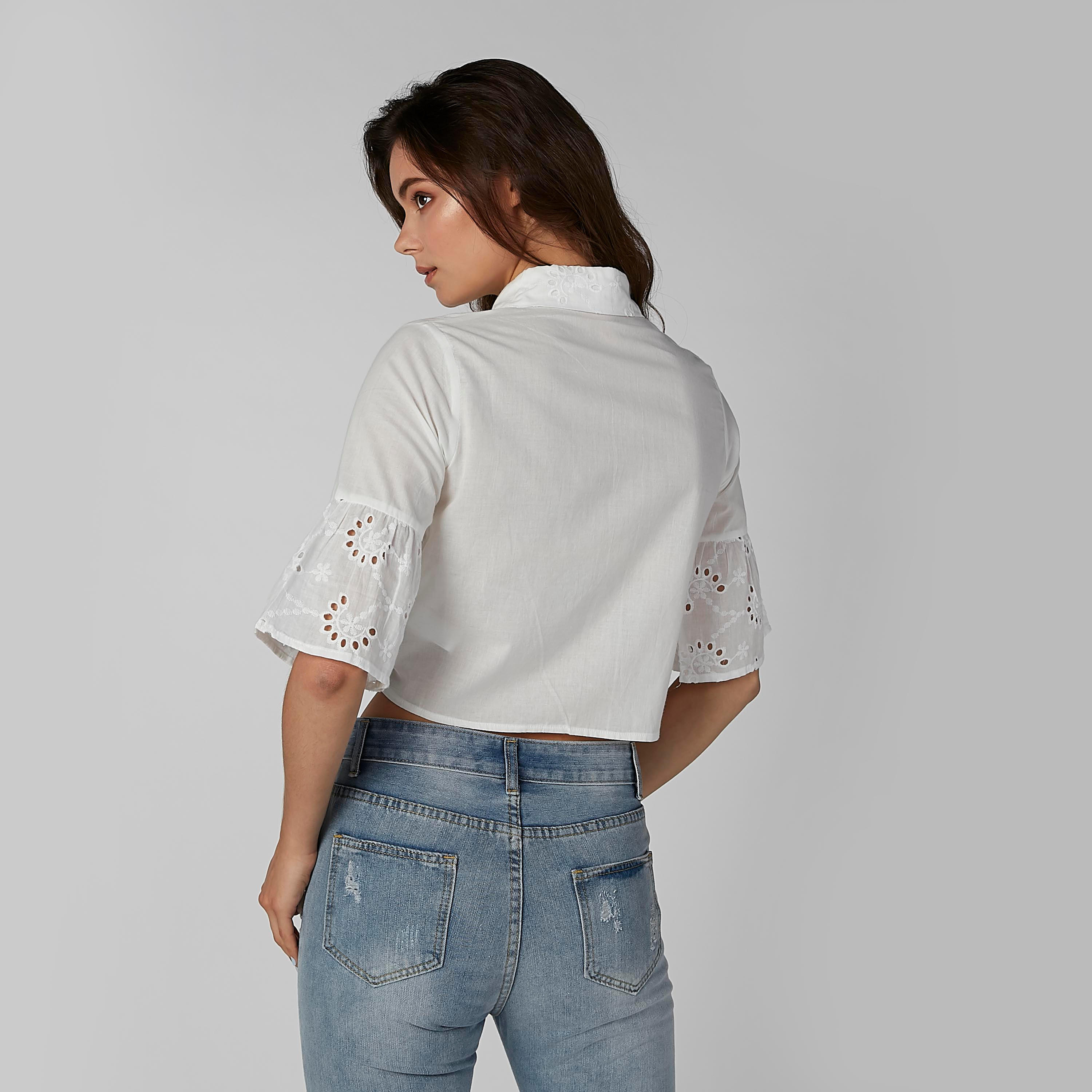 قميص قصير مطرّز بأكمام واسعة وحوّاف رباط من توإكستريمز-women-clothing-shirtsandblouses-shirts-image-3