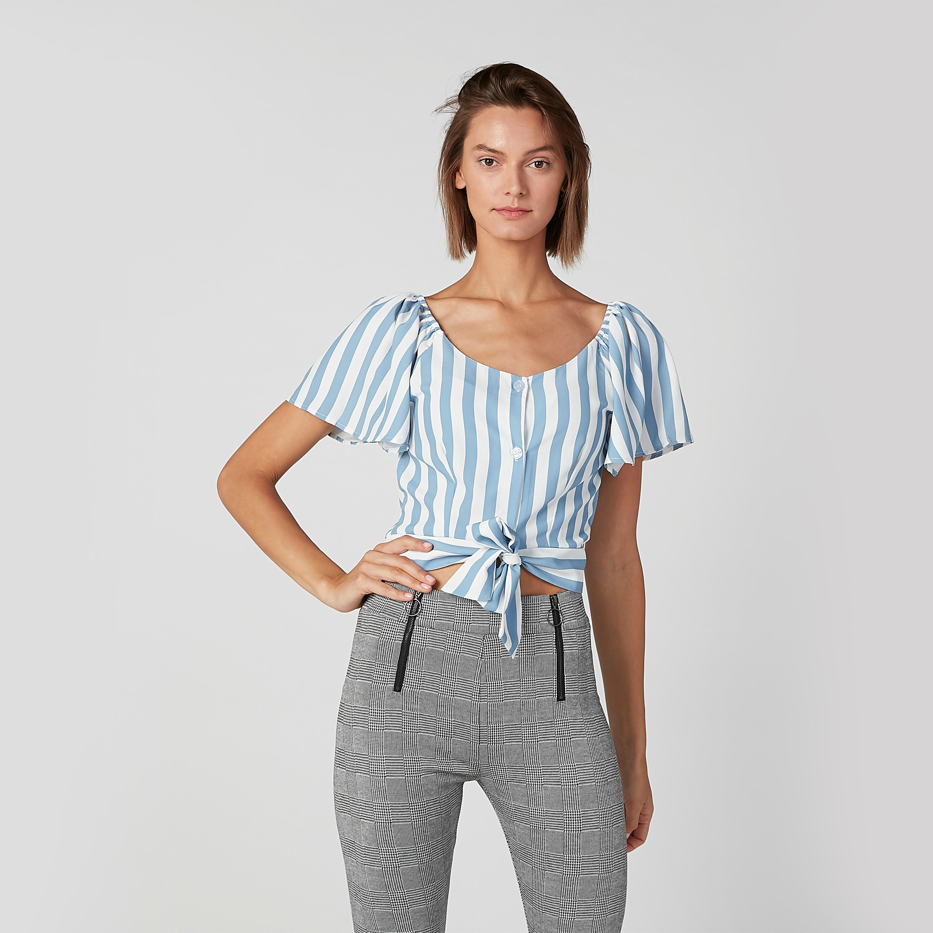 بلوزة قصيرة مخطّطة بتفاصيل رباط-women-clothing-shirtsandblouses-blouses-image-2