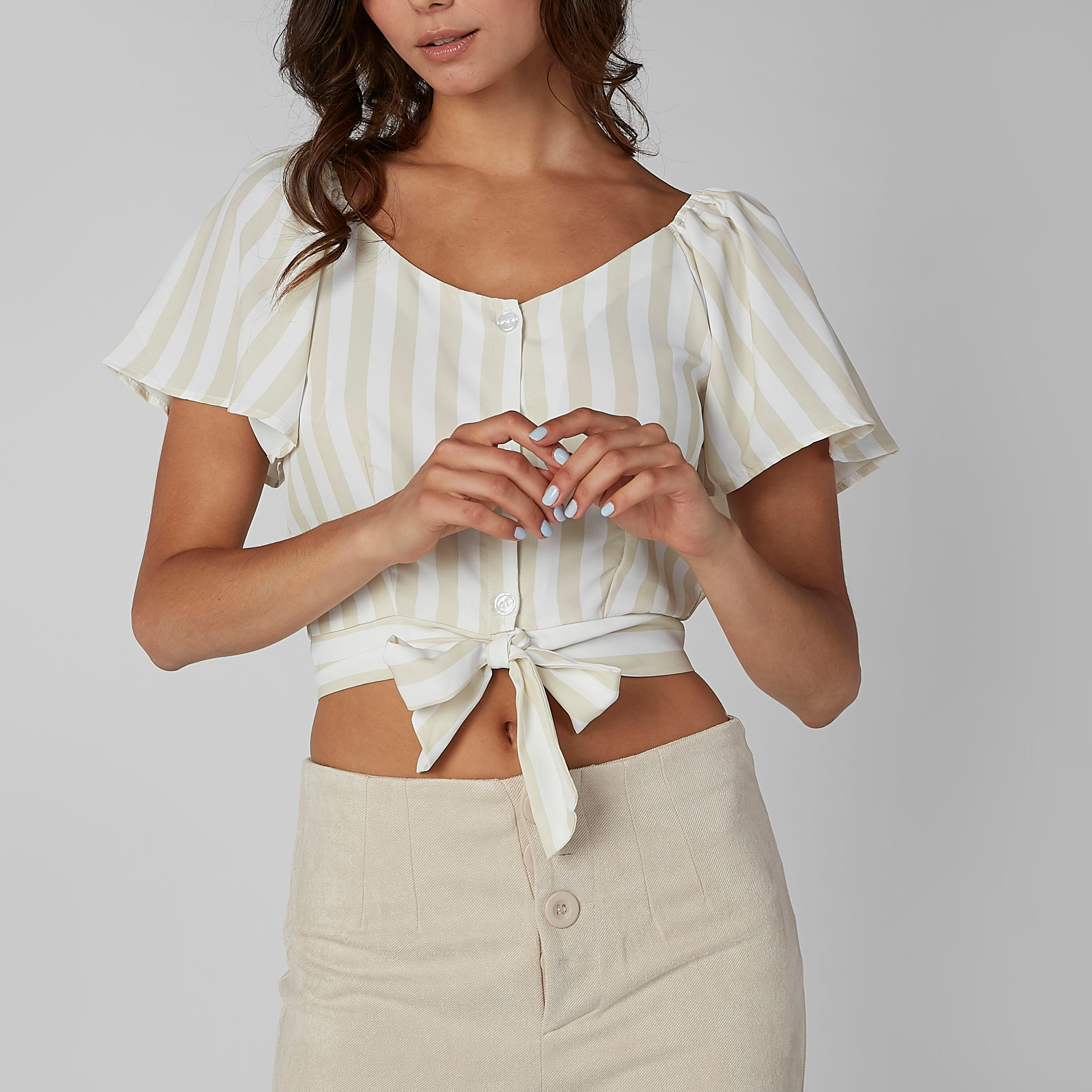 بلوزة قصيرة مقلمة بأكمام قصيرة وأربطة-women-clothing-shirtsandblouses-blouses-image-4