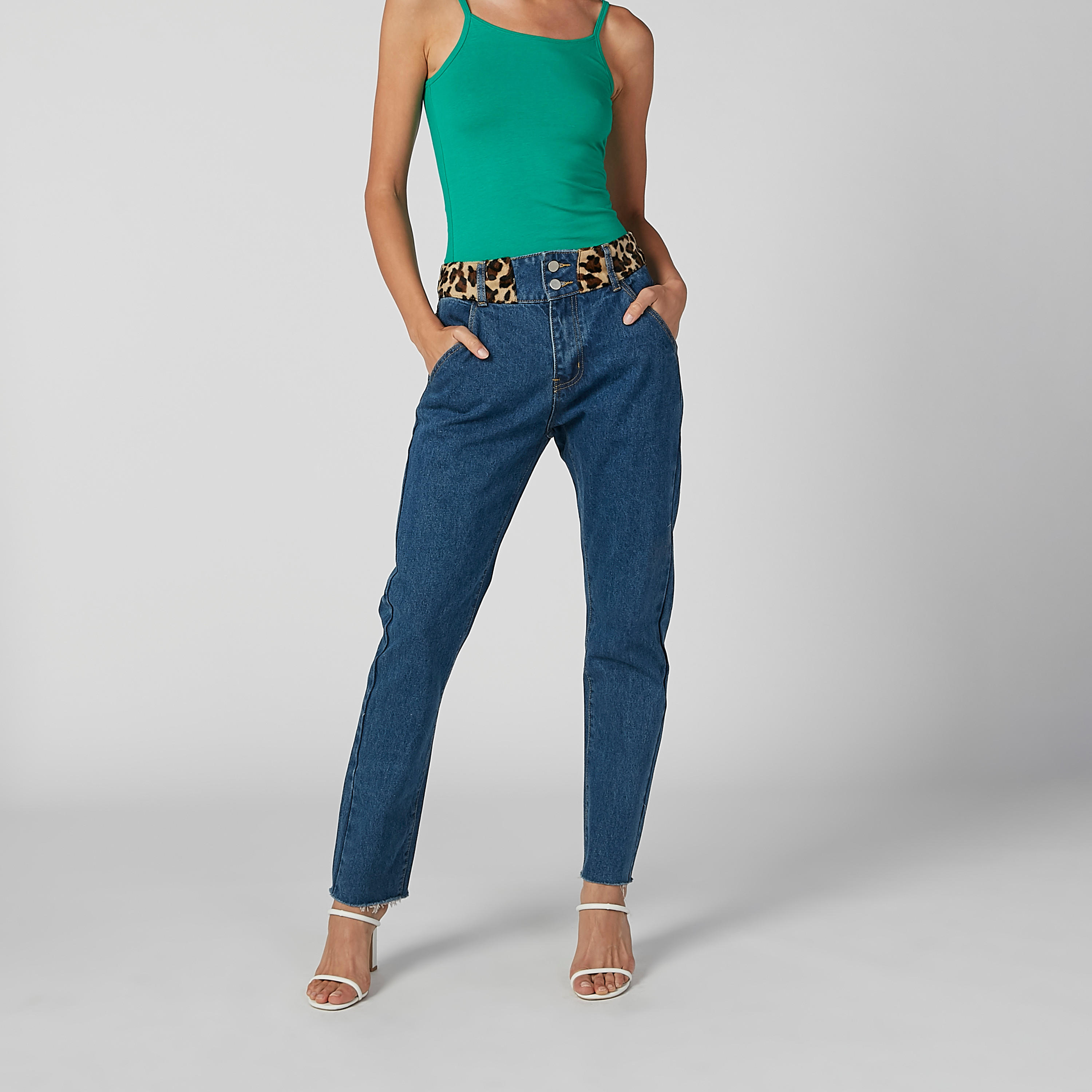 بنطلون جينز بطبعات وخصر مطّاطي متوسط الارتفاع وجيوب من تو إكستريمز-women-clothing-bottoms-jeans-image-1
