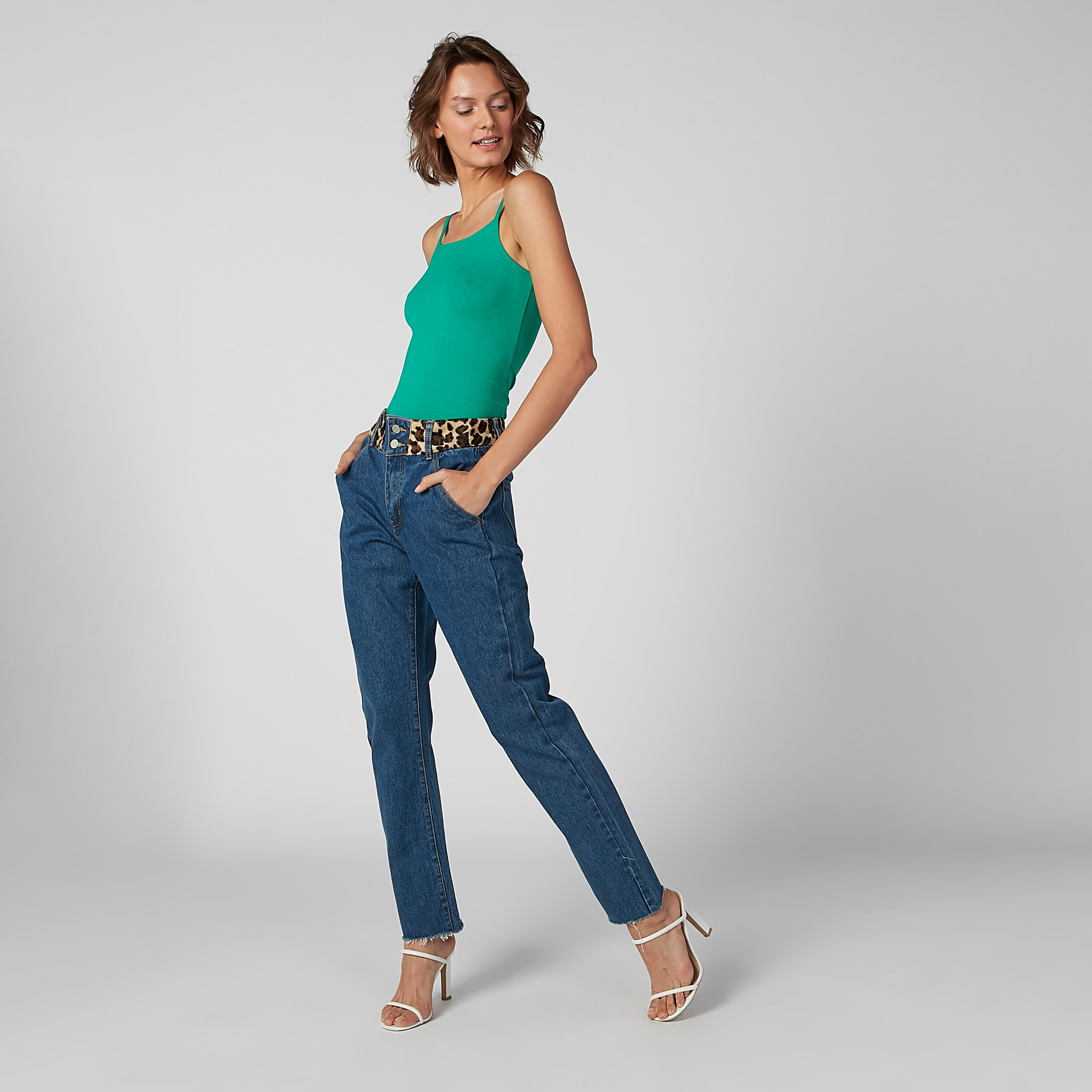 بنطلون جينز بطبعات وخصر مطّاطي متوسط الارتفاع وجيوب من تو إكستريمز-women-clothing-bottoms-jeans-image-4