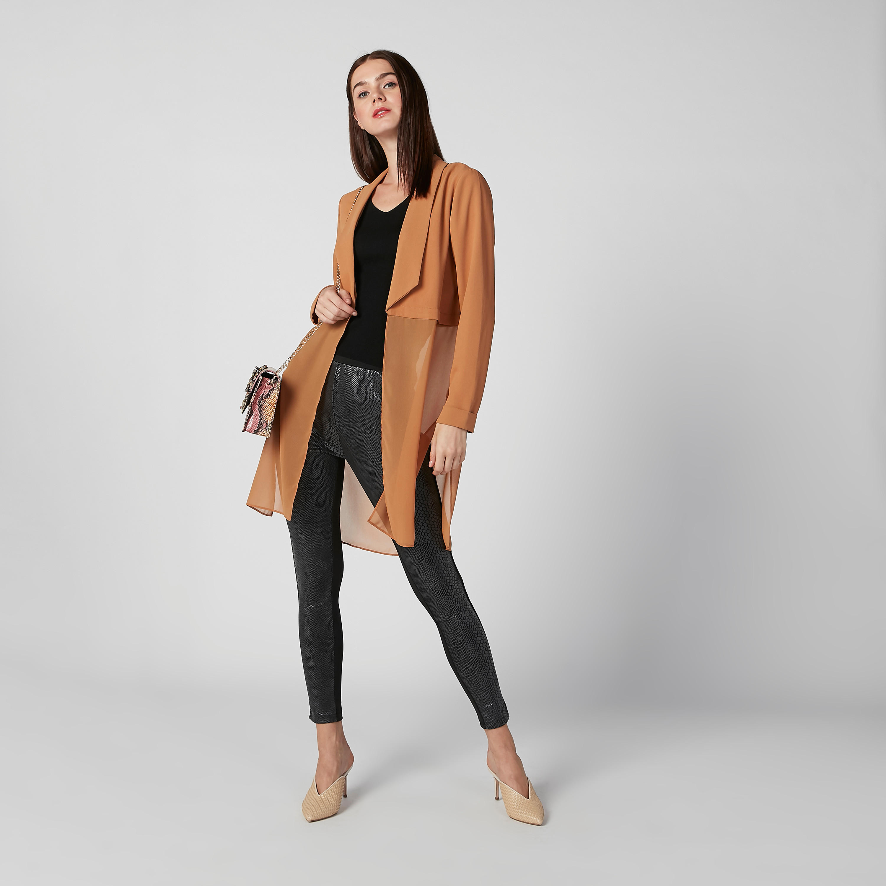 بنطال بارز الملمس بقصّة سكيني وخصر مطّاطي مرن-women-clothing-bottoms-trousers-image-2