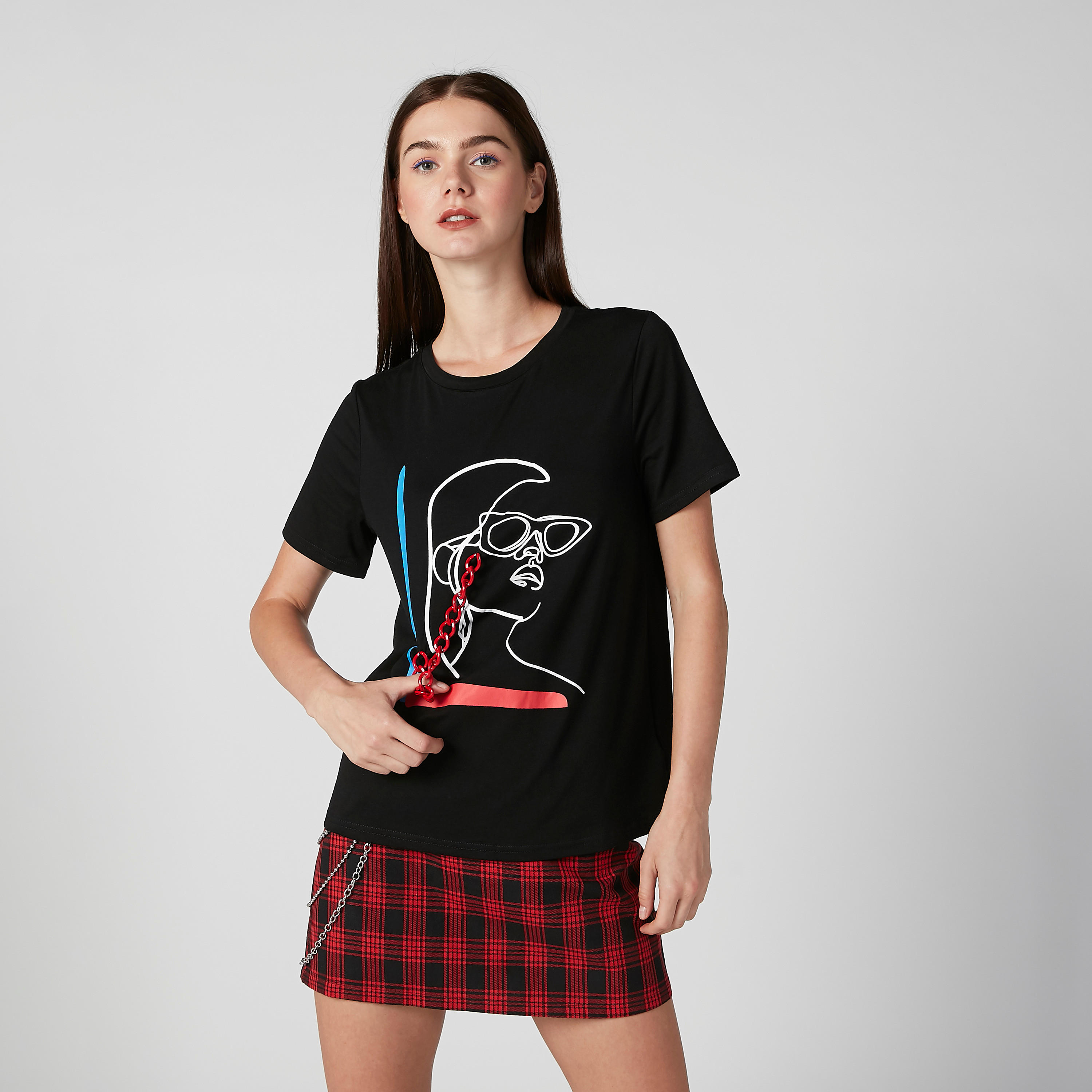 تيشيرت بياقة مستديرة وأكمام قصيرة وطبعات-women-clothing-tshirts-image-1