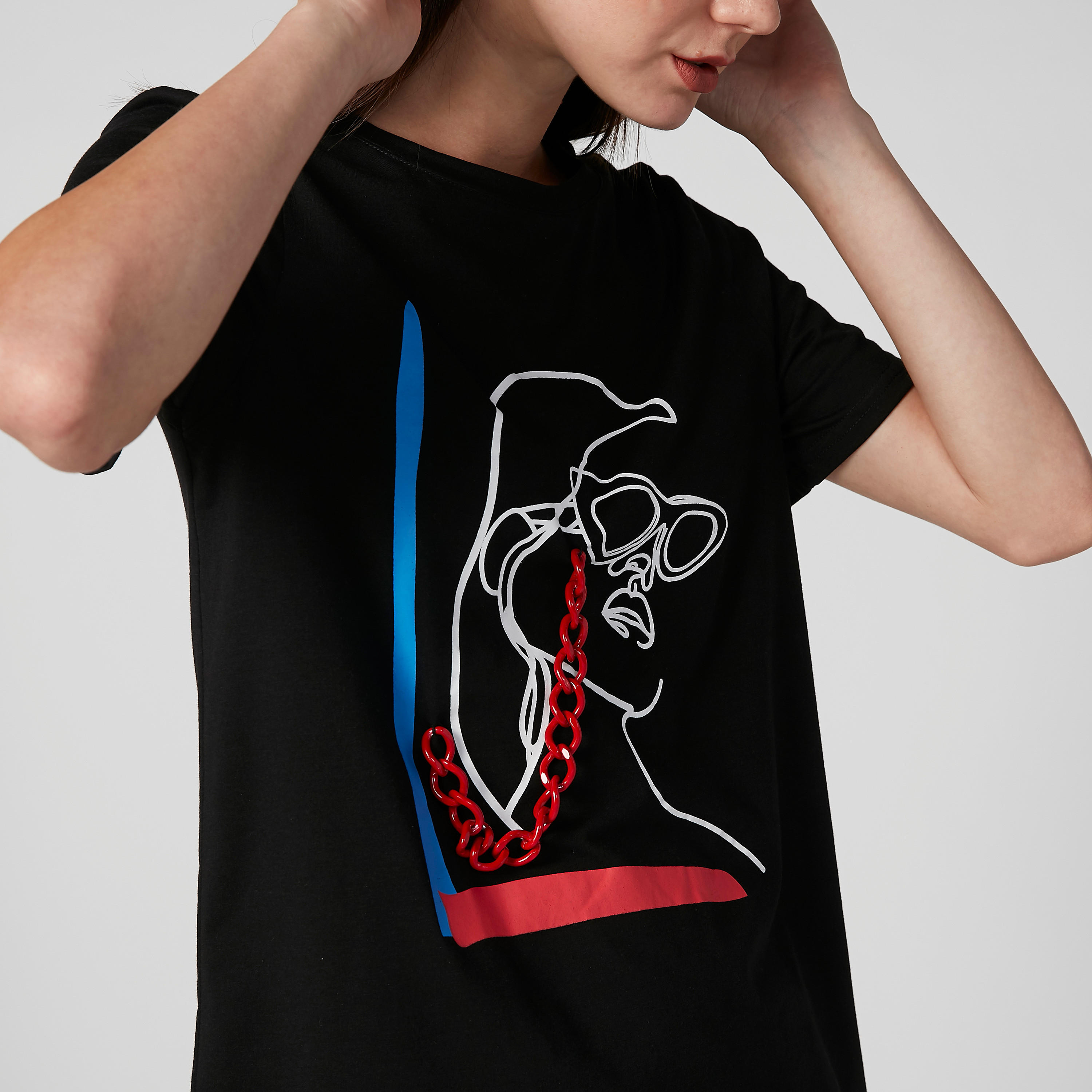 تيشيرت بياقة مستديرة وأكمام قصيرة وطبعات-women-clothing-tshirts-image-4