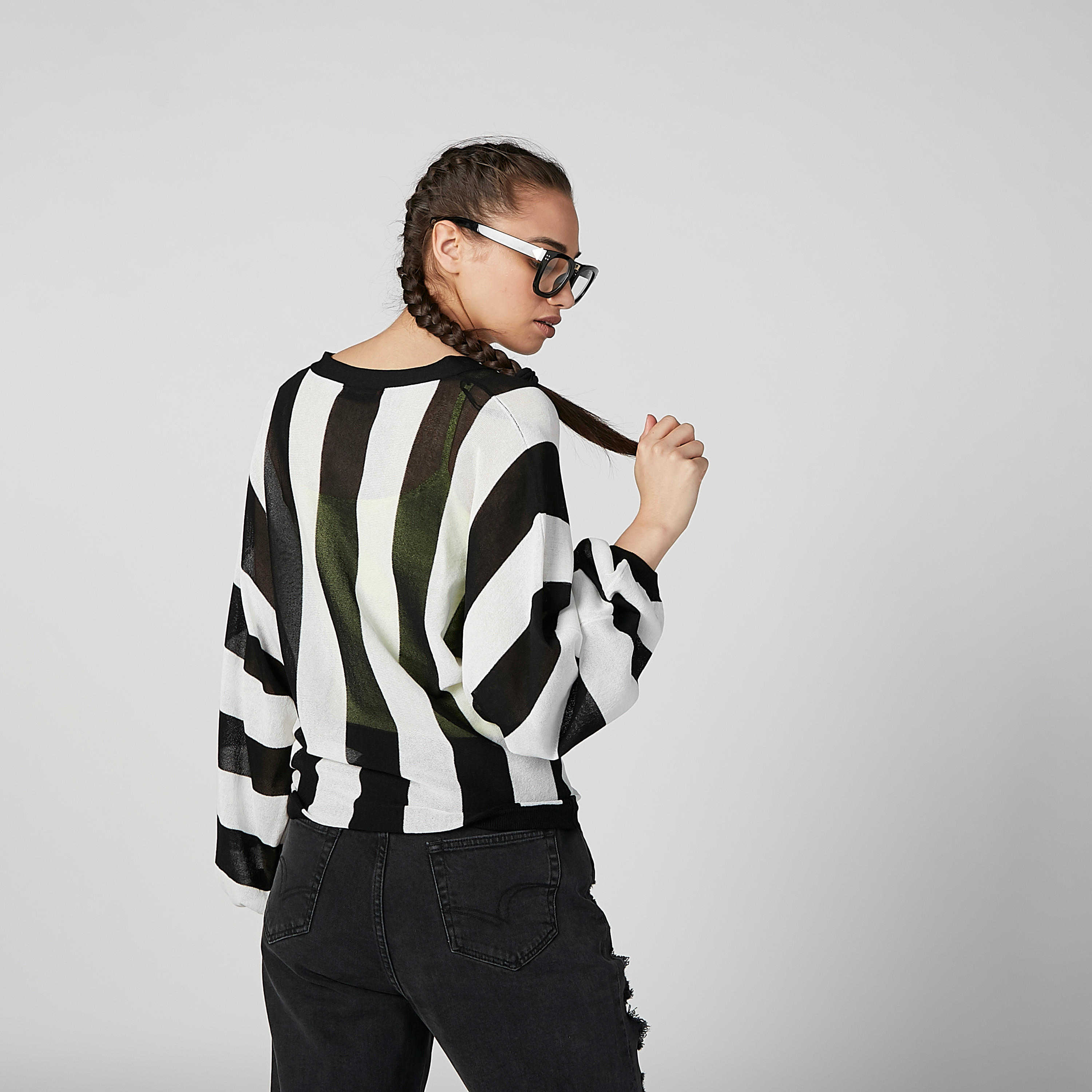 جامبر مقلّم بياقة V وأكمام طويلة-women-clothing-cardigansandjumpers-jumpers-image-5
