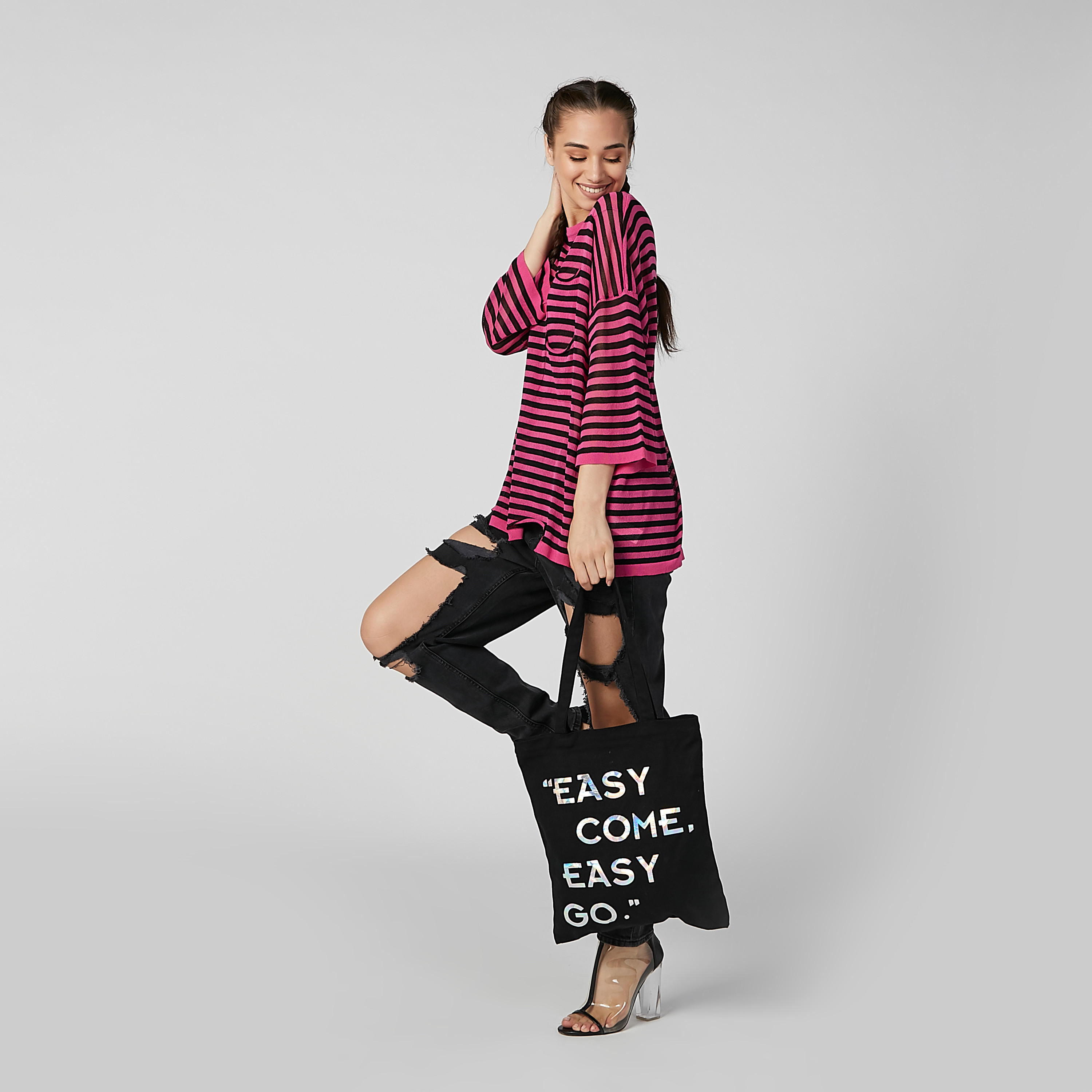 تيشيرت مقلّم بياقة مستديرة وأكمام 3/4-women-clothing-tshirts-image-2
