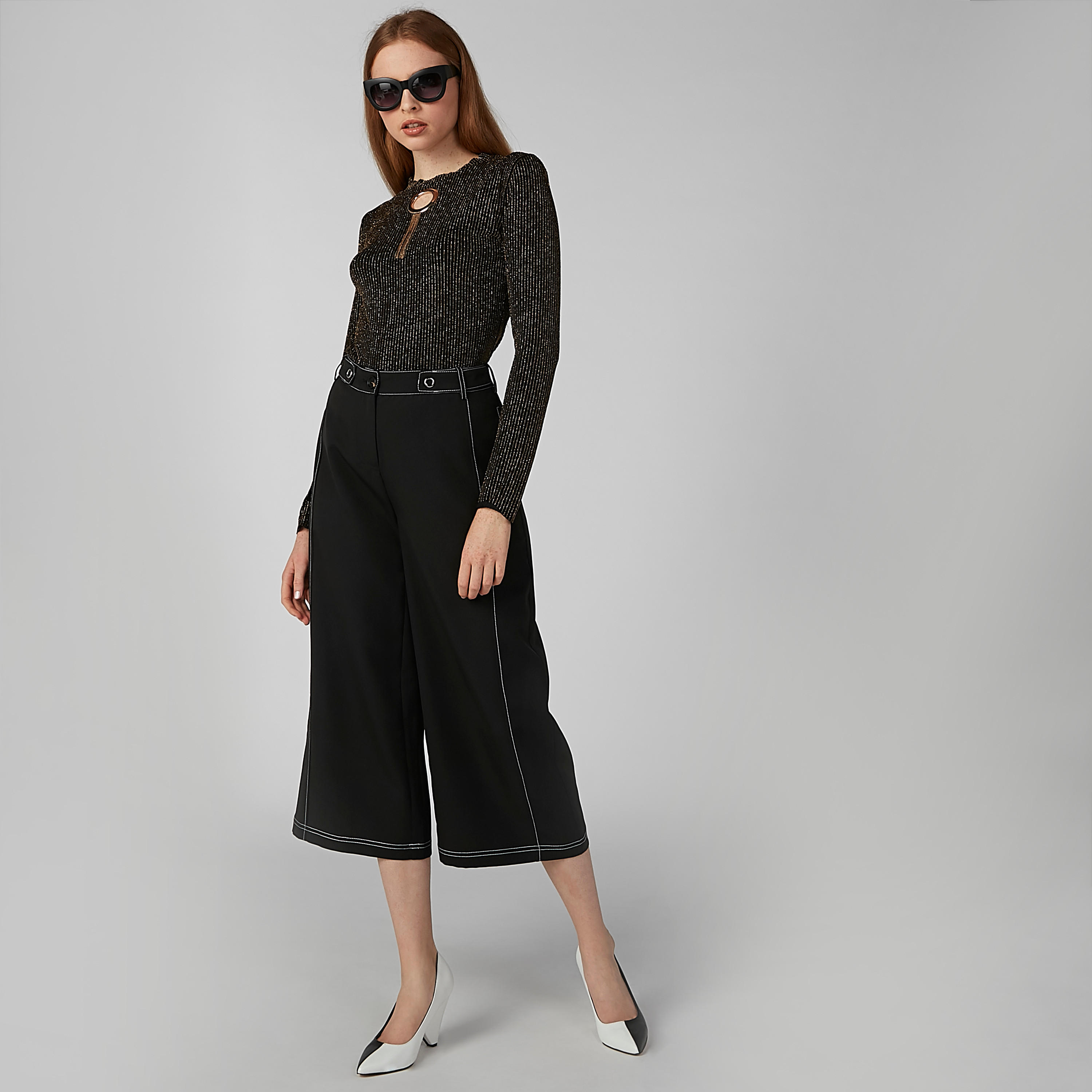 بلوزة مخططة بقصة ضيقة مع رقبة مستديرة وأكمام طويلة-women-clothing-shirtsandblouses-blouses-image-3