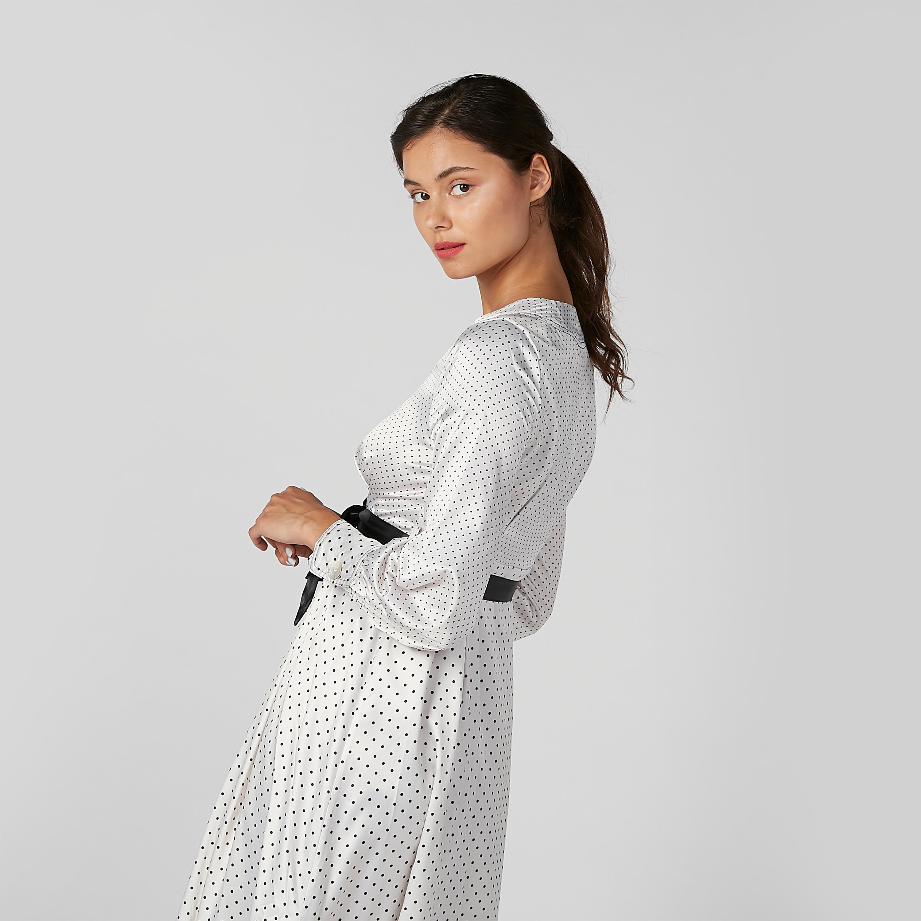 فستان إيه لاين متوسط الطول بخصر رباط متباين وطبعات منقّطة من تو إكستريمز-women-clothing-dresses-image-2