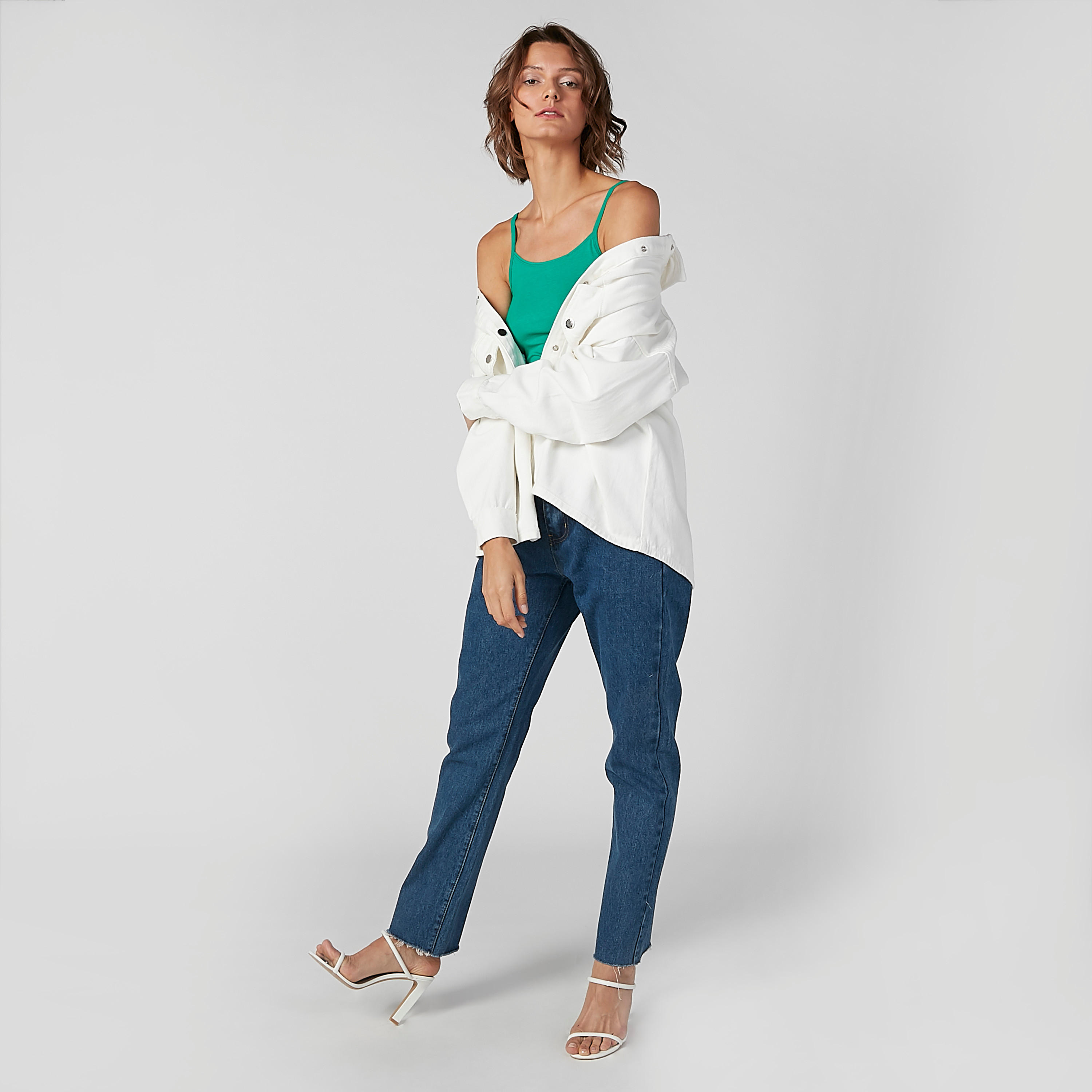 2Xtremz Denim Jacket with Buttoned Pockets and Drop Shoulder Sleeves-women-winterwear-coatsandjackets-jackets-image-2