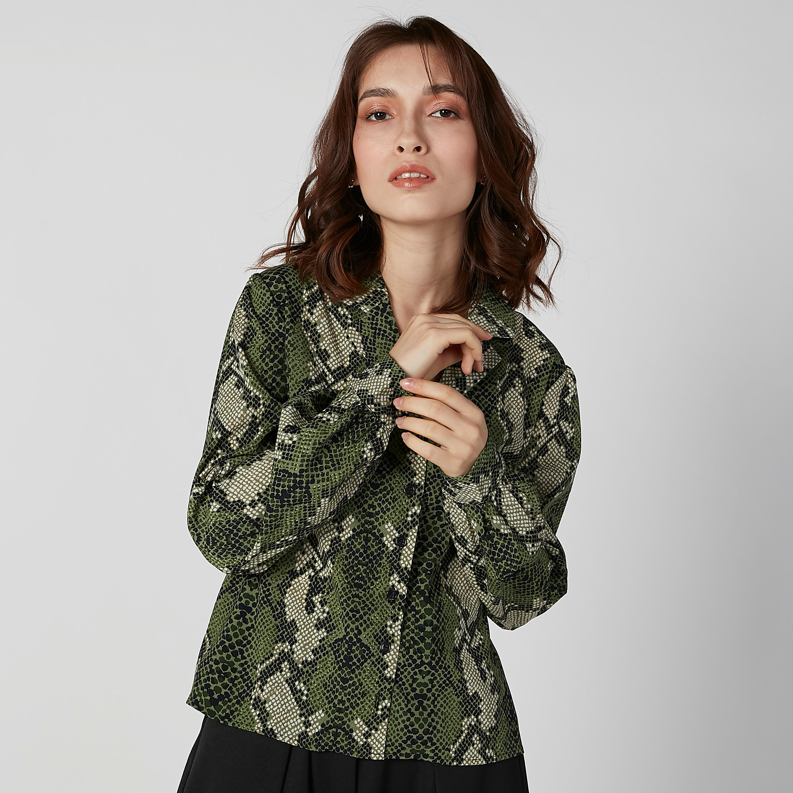 قميص بأكمام طويلة وطبعات حيوانات-women-clothing-shirtsandblouses-shirts-image-1