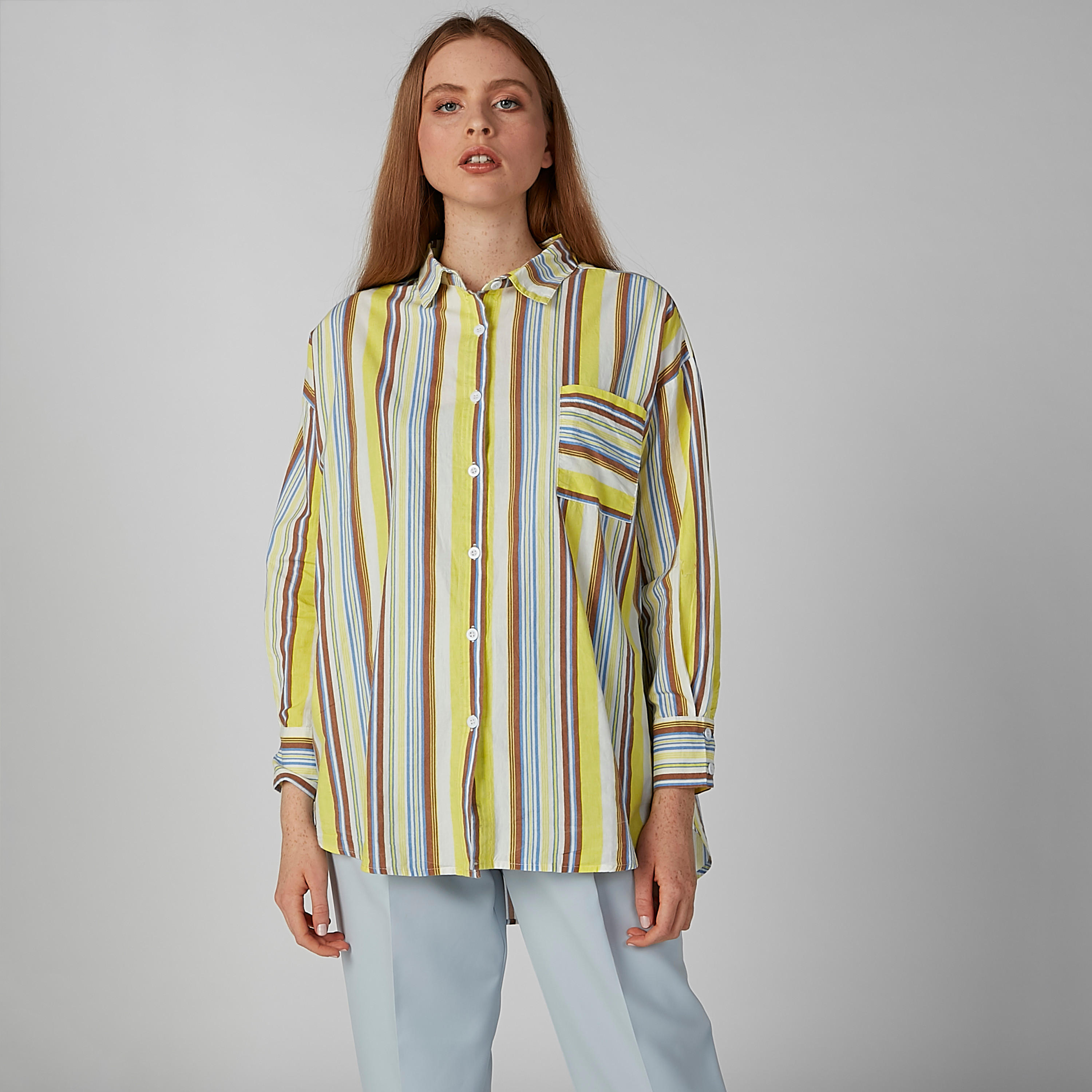 قميص مقلّم بأكمام طويلة وحوّاف غير مستوية-women-clothing-shirtsandblouses-shirts-image-2