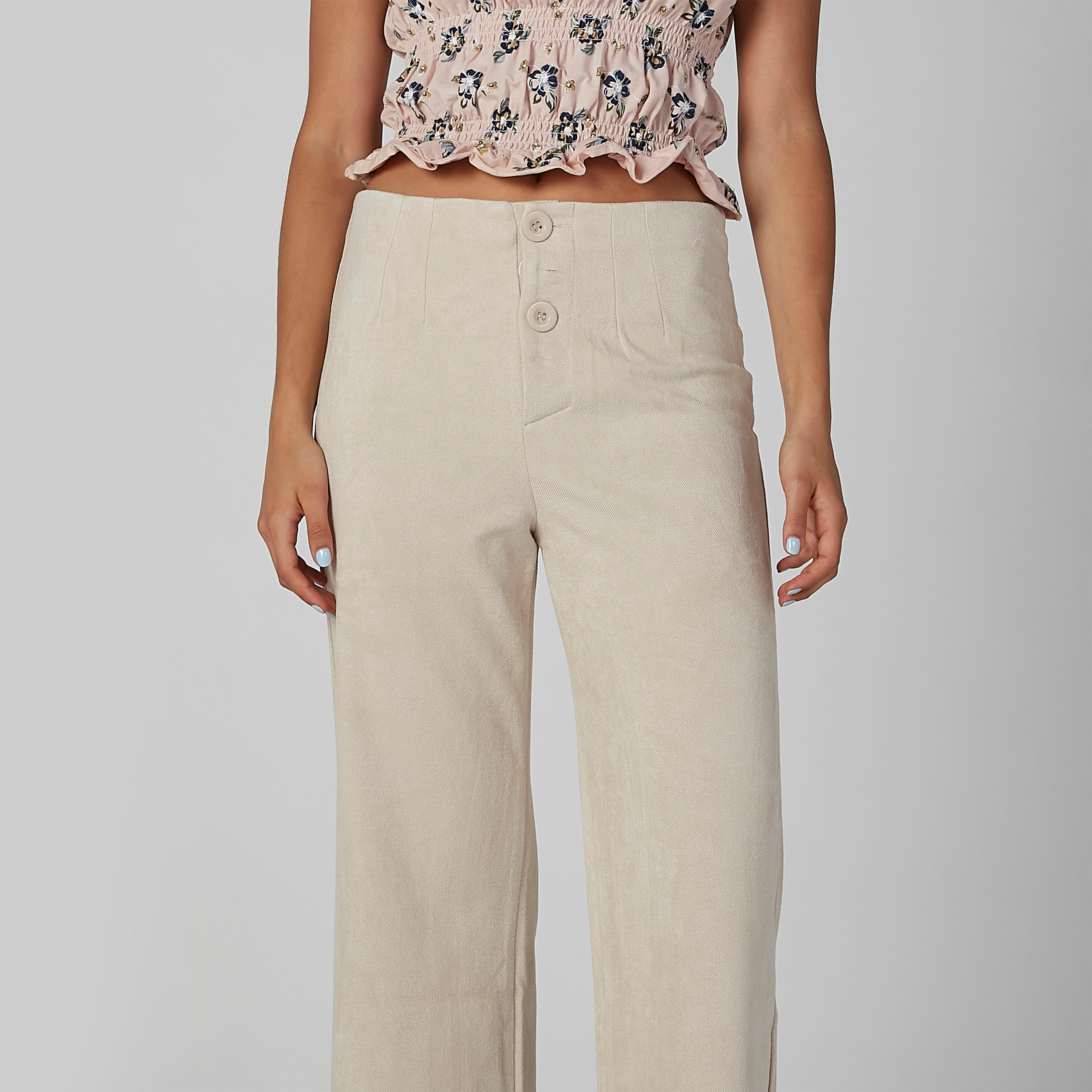 بنطال بخصر متوسط الارتفاع وأزرار من تو إكستريمز-women-clothing-bottoms-trousers-image-3