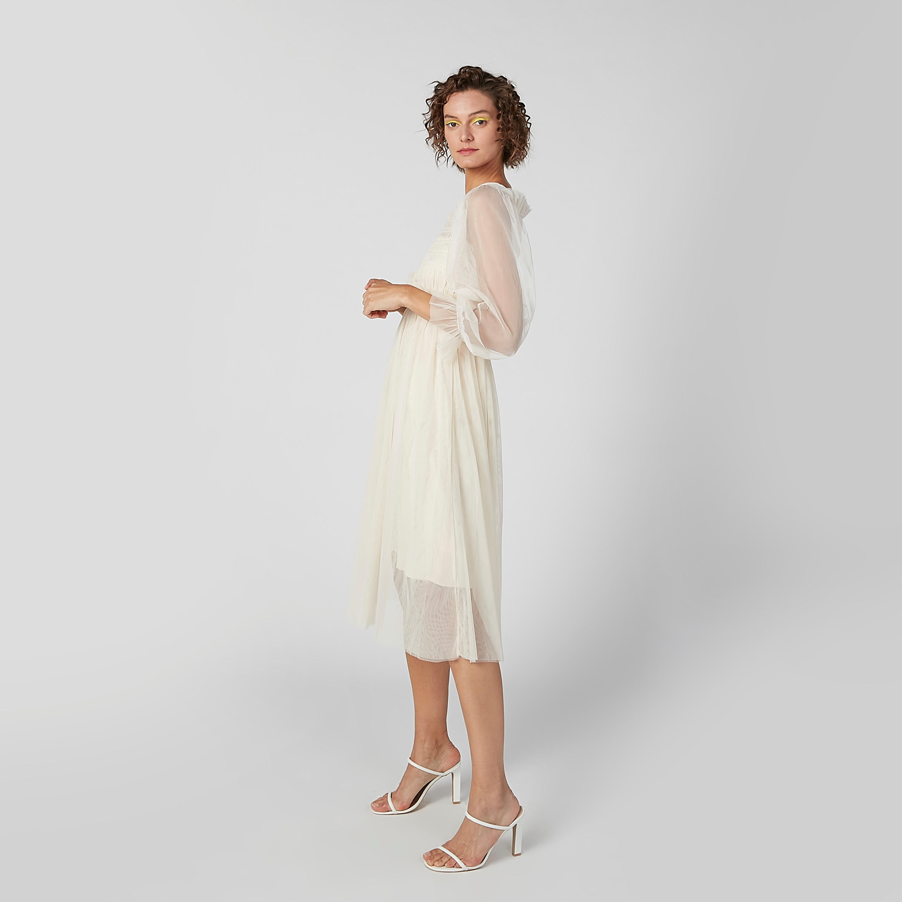 فستان إيه لاين ميدي بارز الملمس بأكمام 3/4 وتفاصيل مطرّزة-women-clothing-dresses-image-3