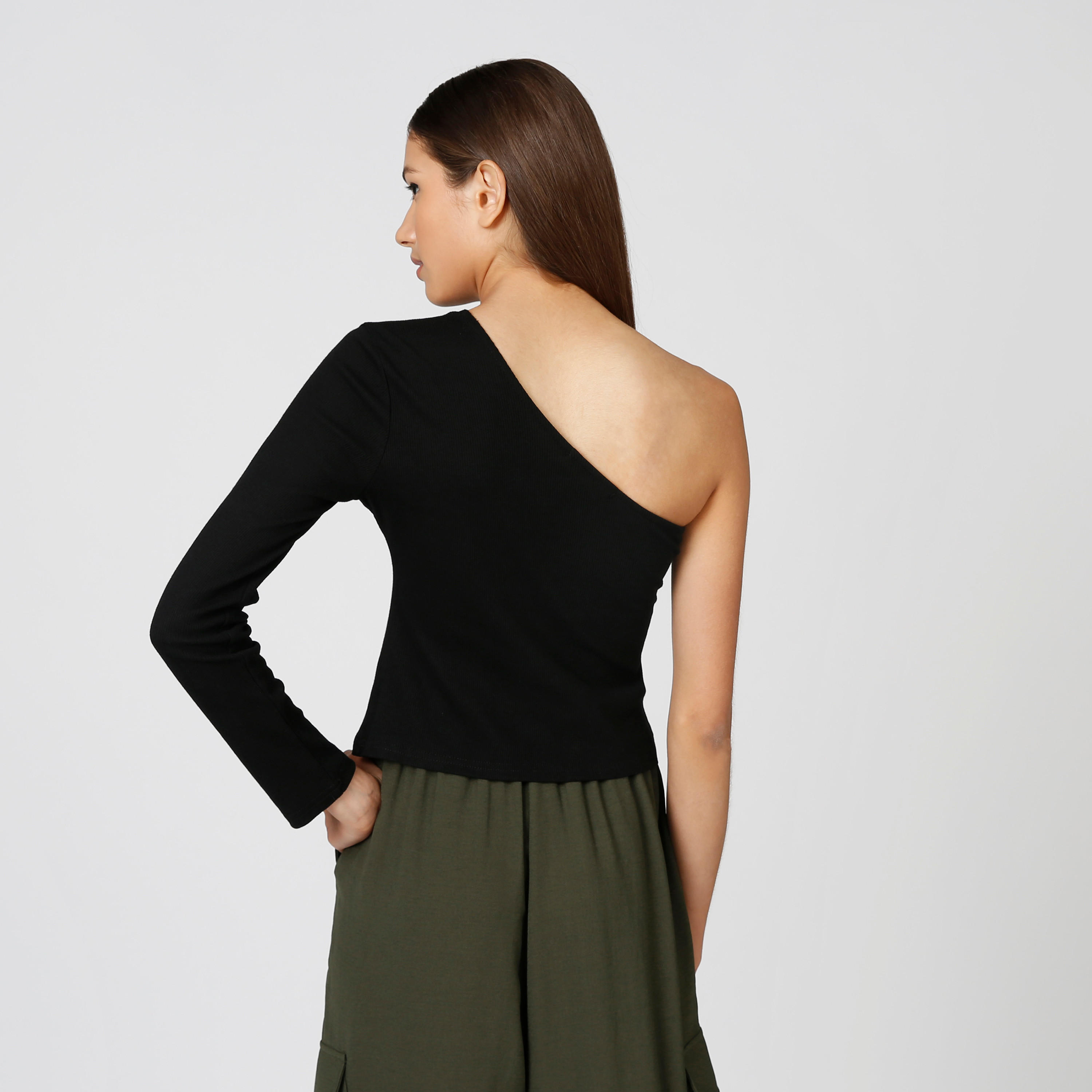 بلوزة سكيني سادة بكم واحد-women-clothing-shirtsandblouses-blouses-image-3