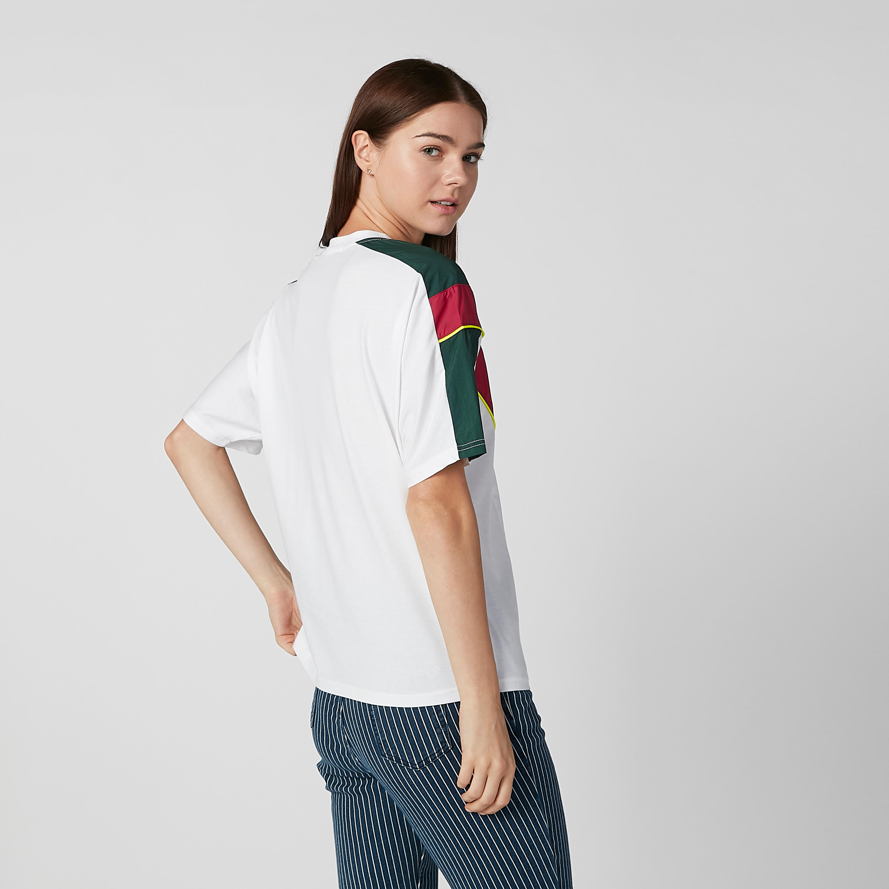 تيشيرت بياقة مستديرة وأكمام قصيرة وطبعات-women-clothing-tshirts-image-2