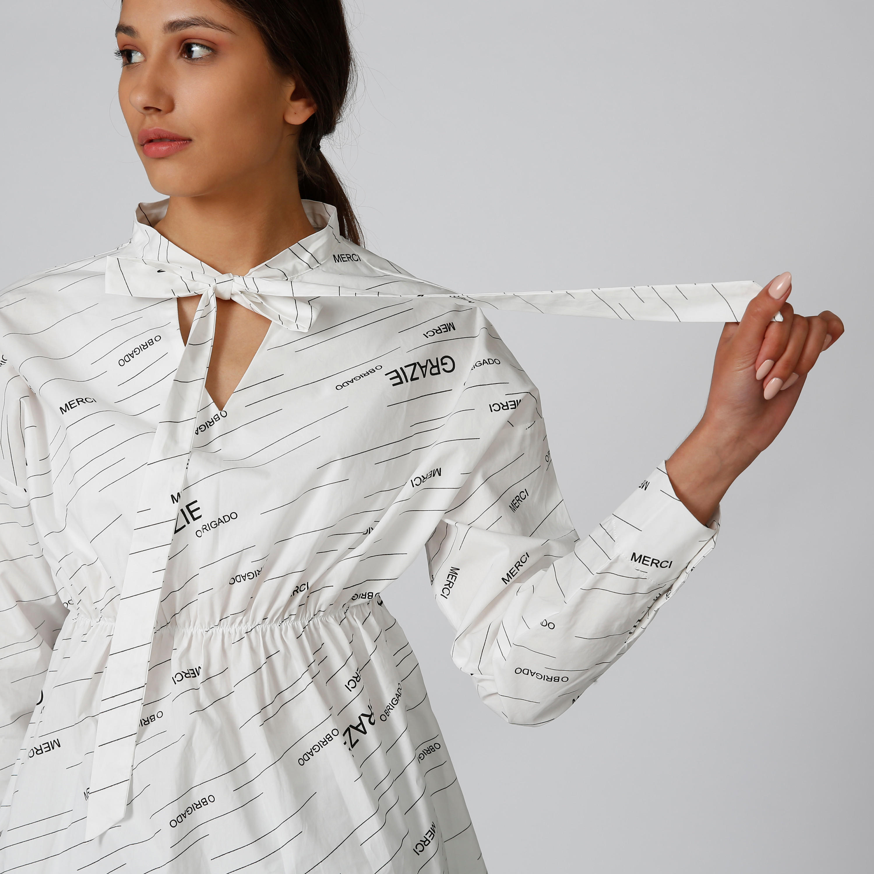 بلوزة بأكمام طويلة وأربطة وطبعات-women-clothing-shirtsandblouses-blouses-image-1