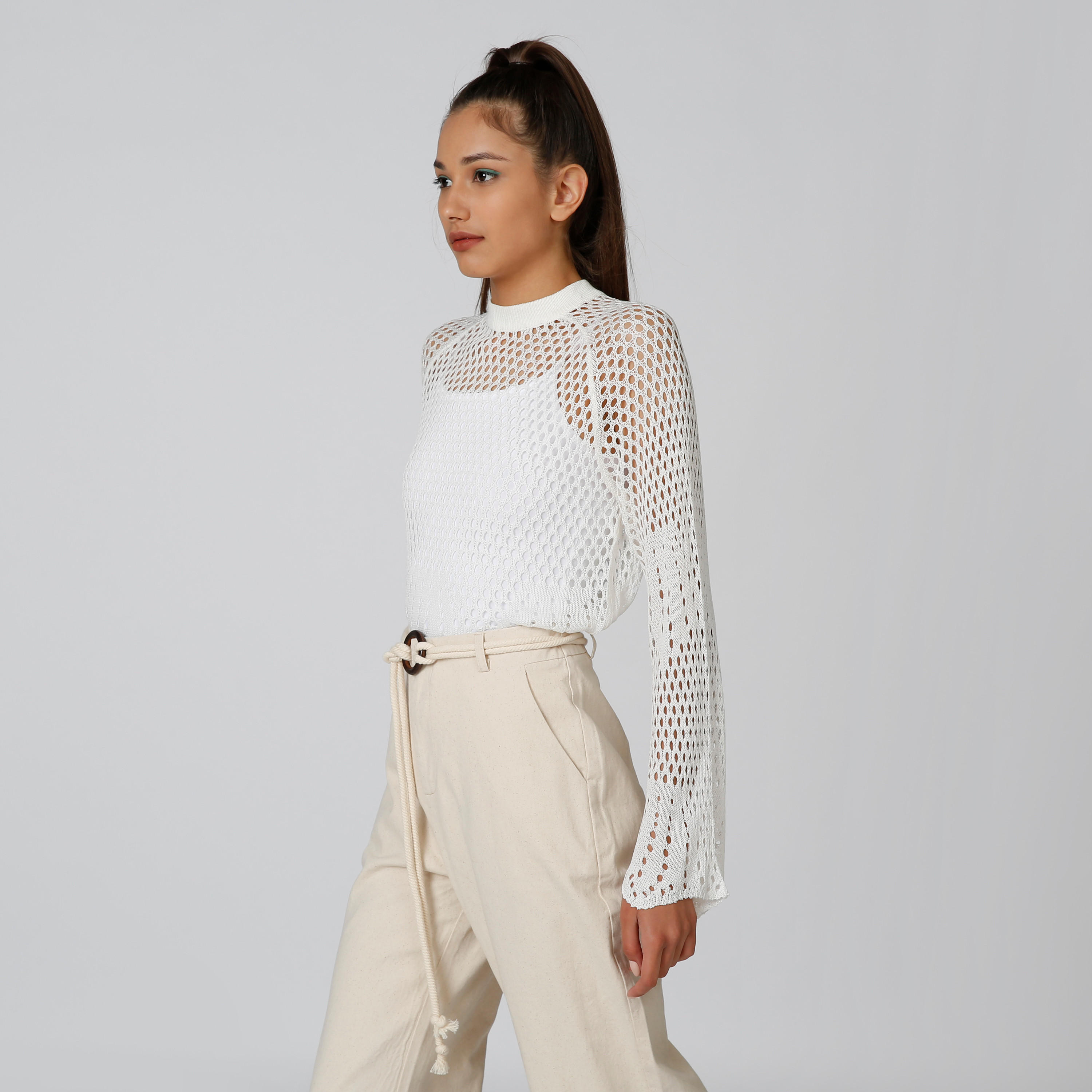 بلوزة دانتيل بياقة عالية وأكمام طويلة-women-clothing-shirtsandblouses-blouses-image-6