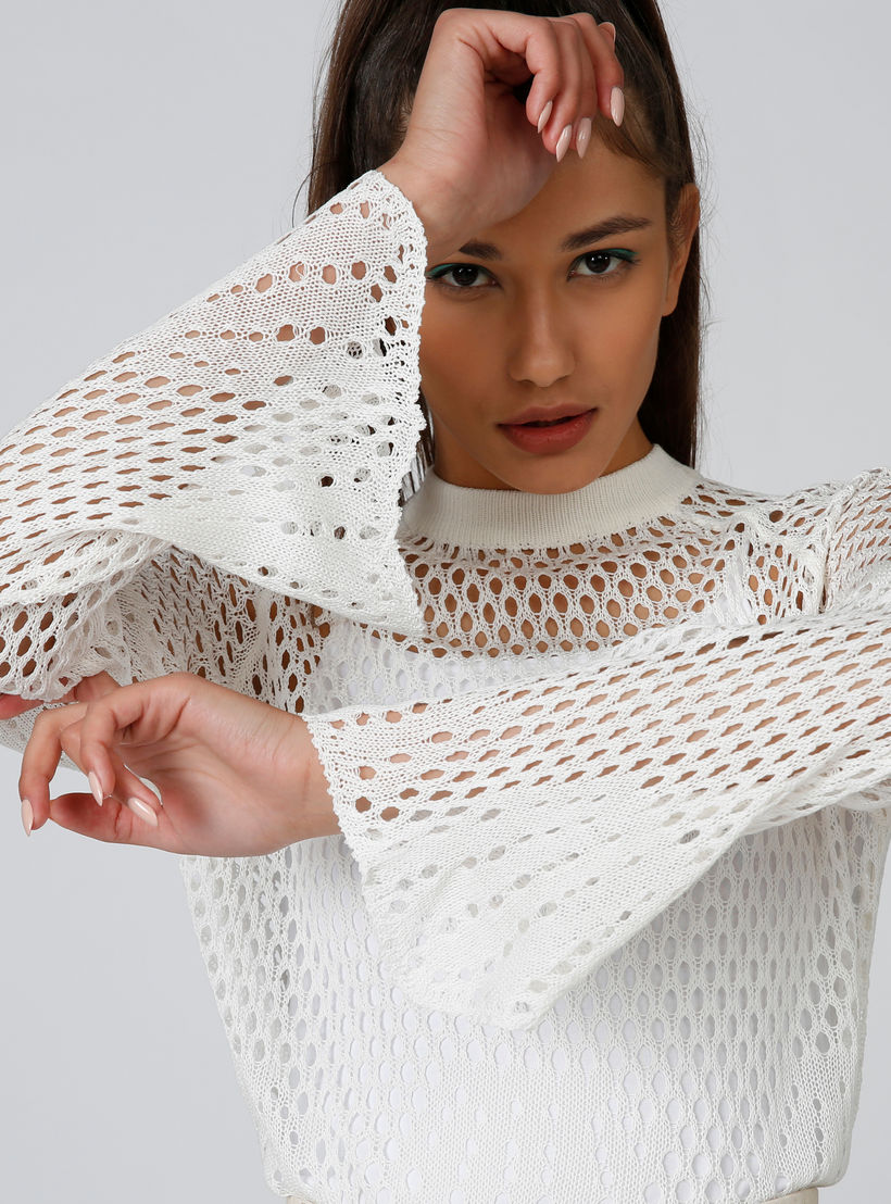بلوزة دانتيل بياقة عالية وأكمام طويلة-women-clothing-shirtsandblouses-blouses-image-2