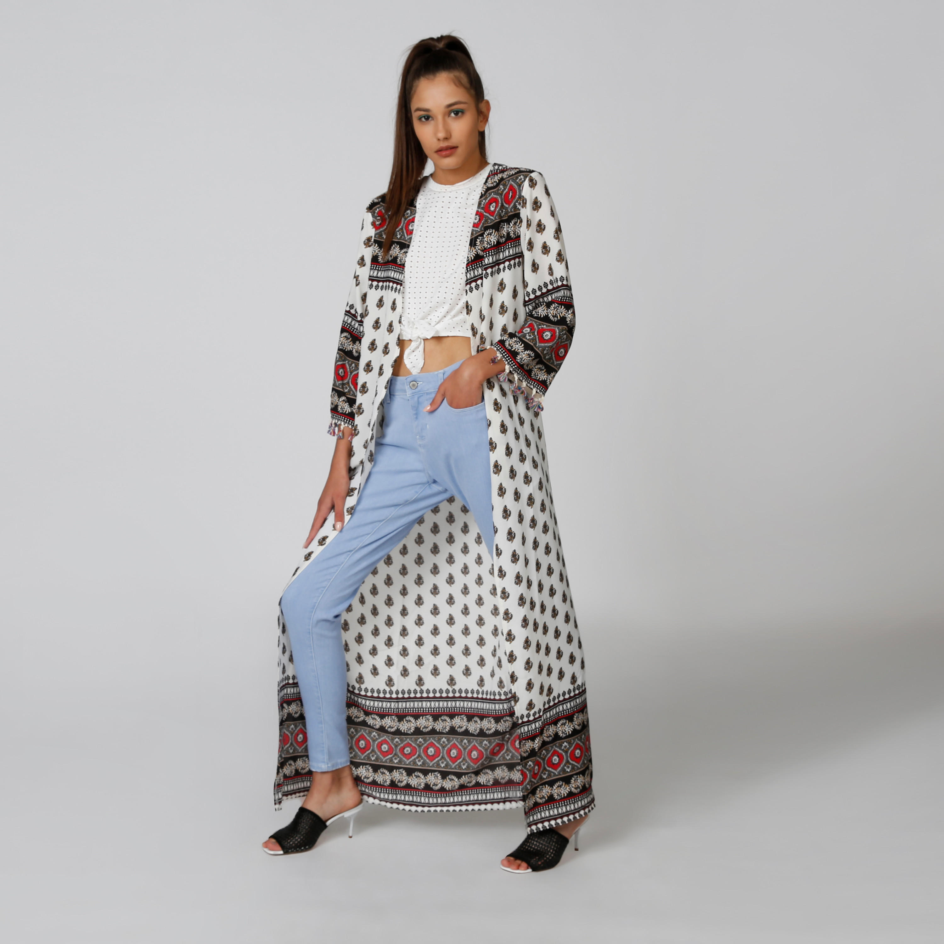 سترة طويلة بأكمام طويلة وشرّابات وطبعات-women-winterwear-cardigansandjumpers-cardigans-image-1