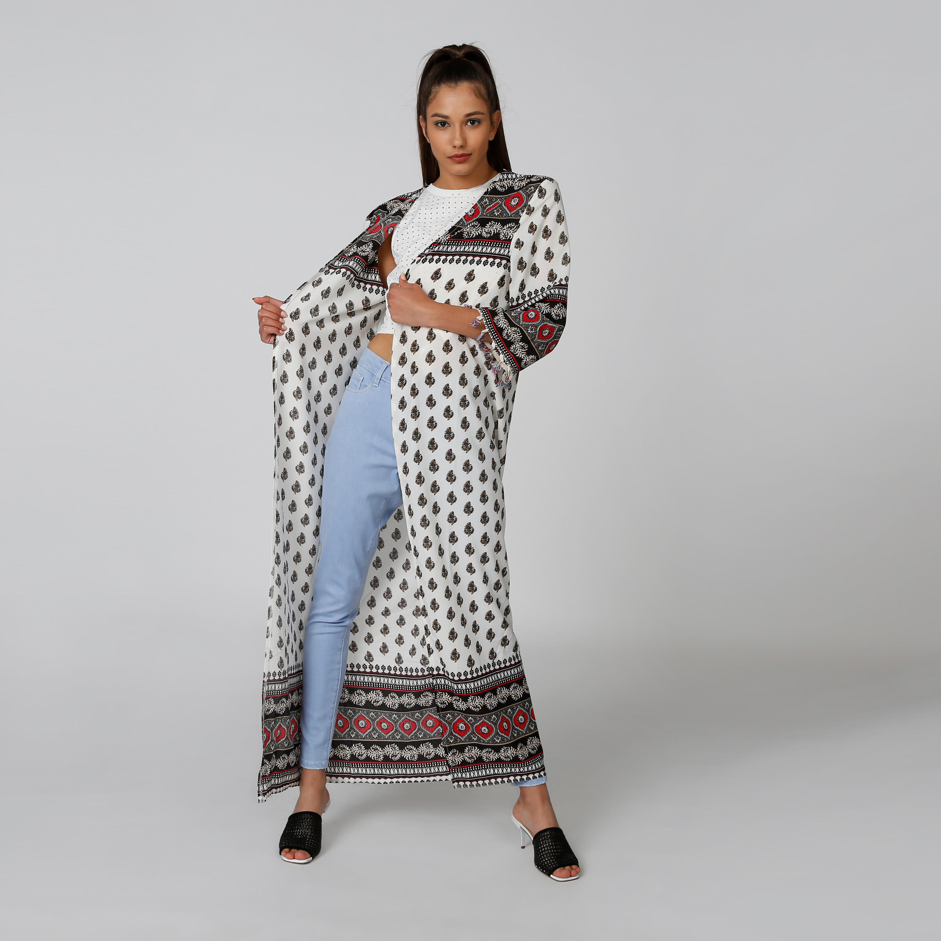 سترة طويلة بأكمام طويلة وشرّابات وطبعات-women-winterwear-cardigansandjumpers-cardigans-image-4