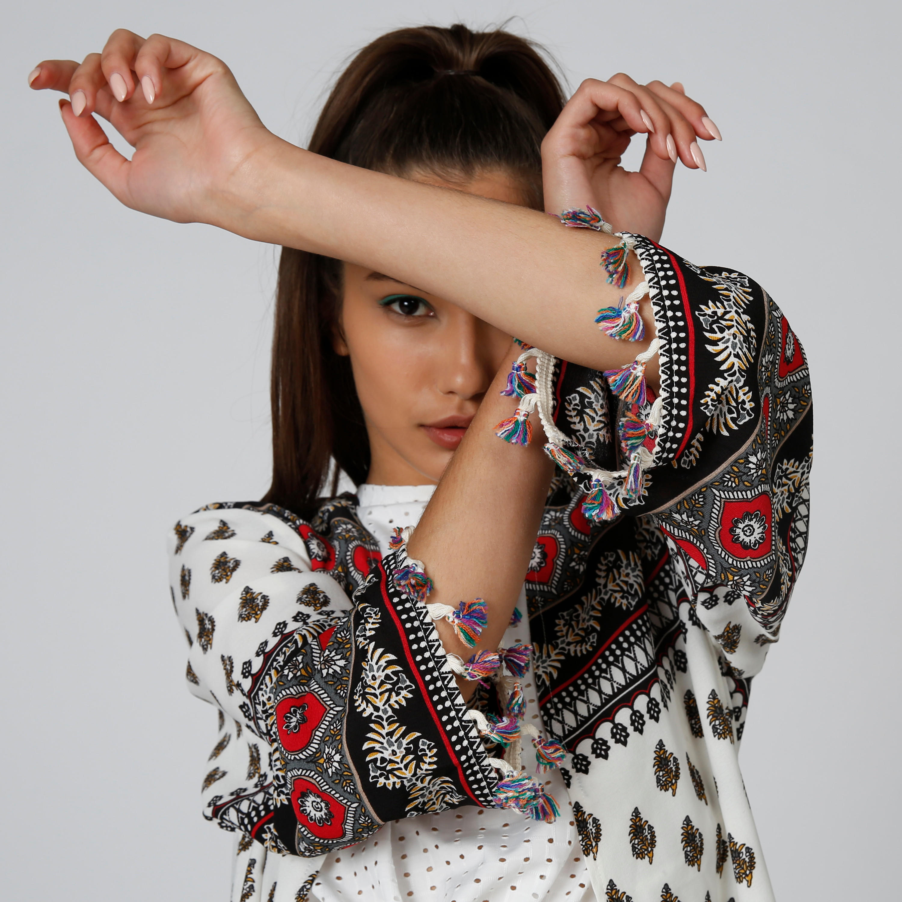 سترة طويلة بأكمام طويلة وشرّابات وطبعات-women-winterwear-cardigansandjumpers-cardigans-image-5