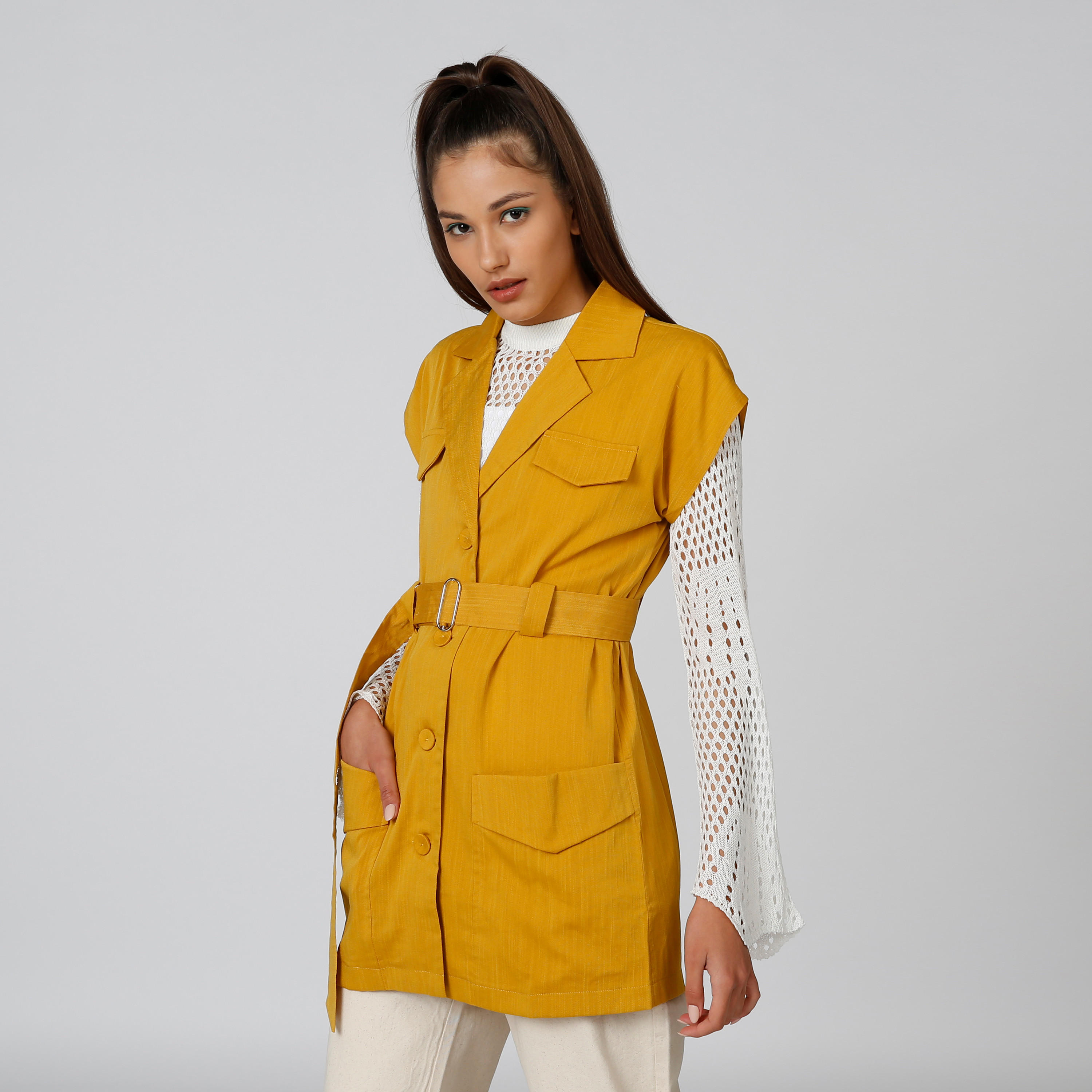 معطف سليم سادة دون أكمام بجيوب-women-clothing-coatsandjackets-coats-image-4