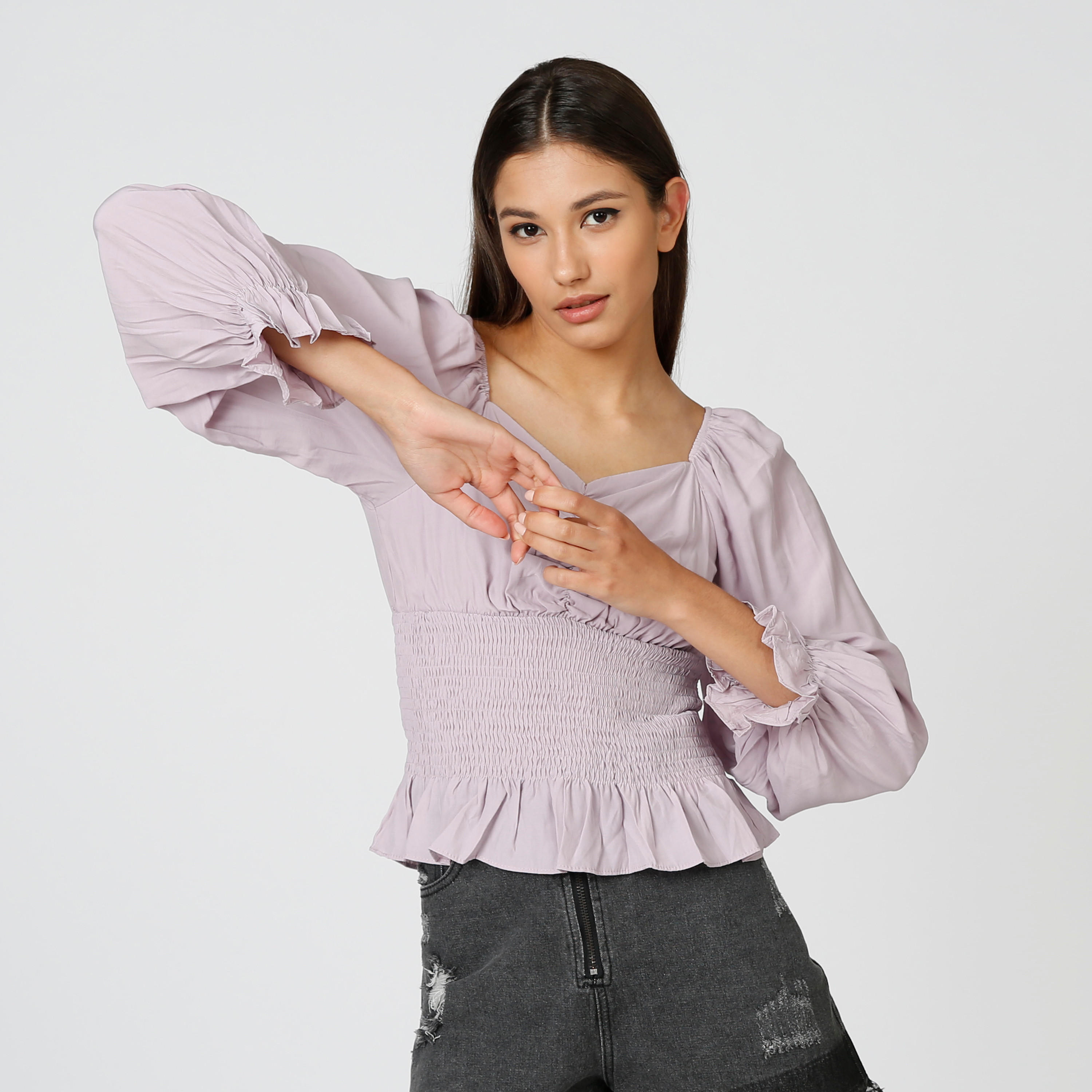بلوزة بكشكش وياقة سويت هارت وأكمام طويلة من تو إكستريمز-women-clothing-shirtsandblouses-blouses-image-3